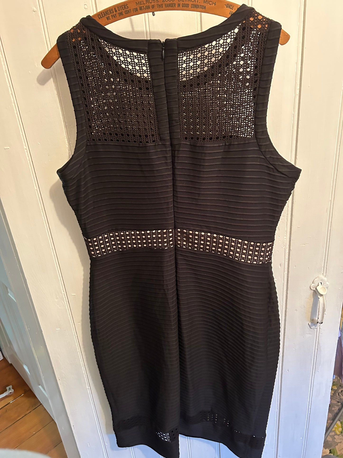 Maggy London by Melanie Lyne 14 black circle cutout dress