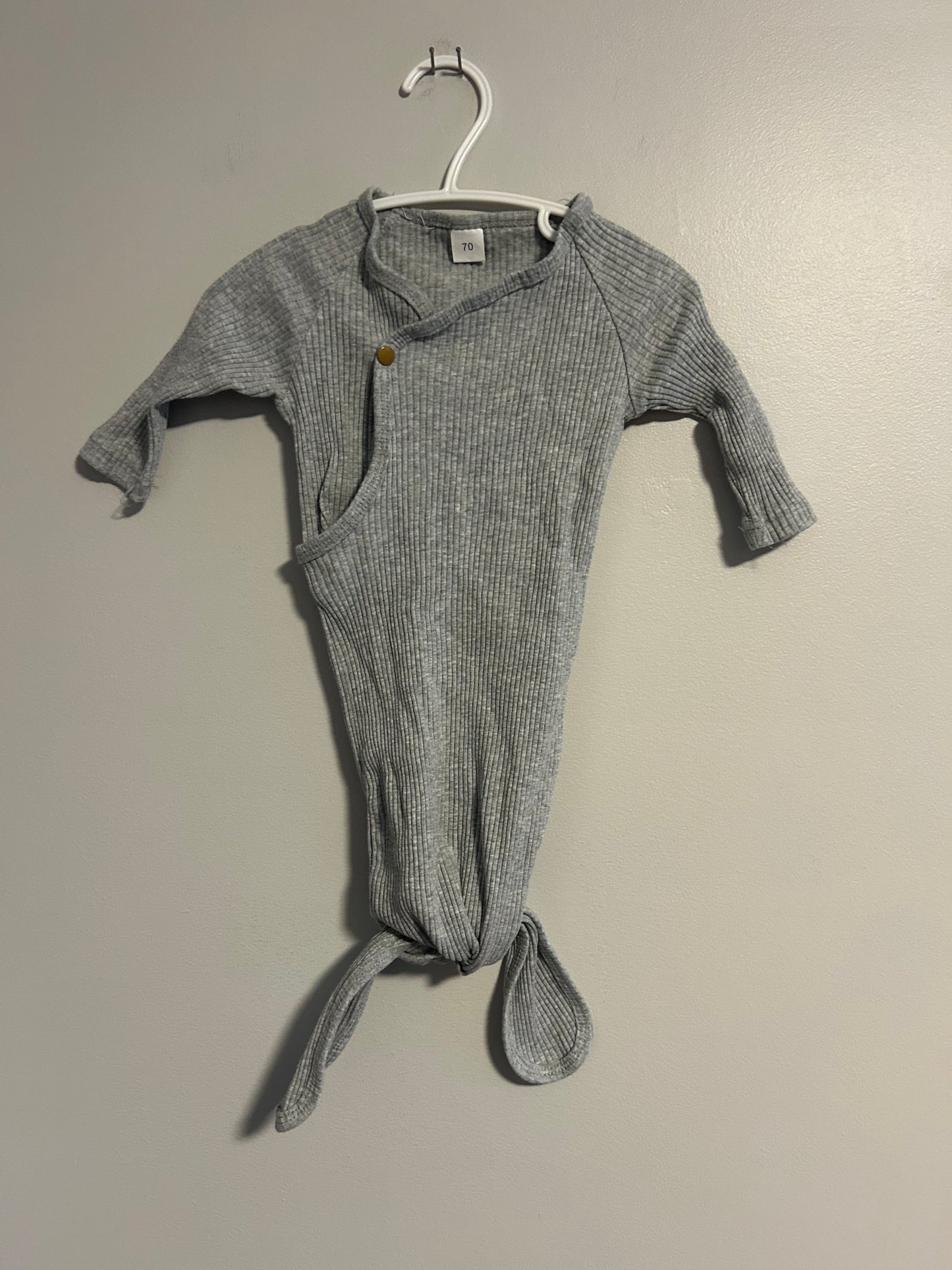 Newborn grey ribbed knotted gown