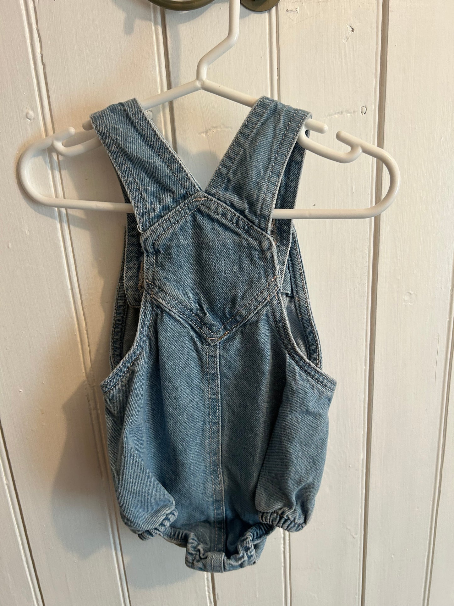 Old navy 3/6m light wash denim overalls