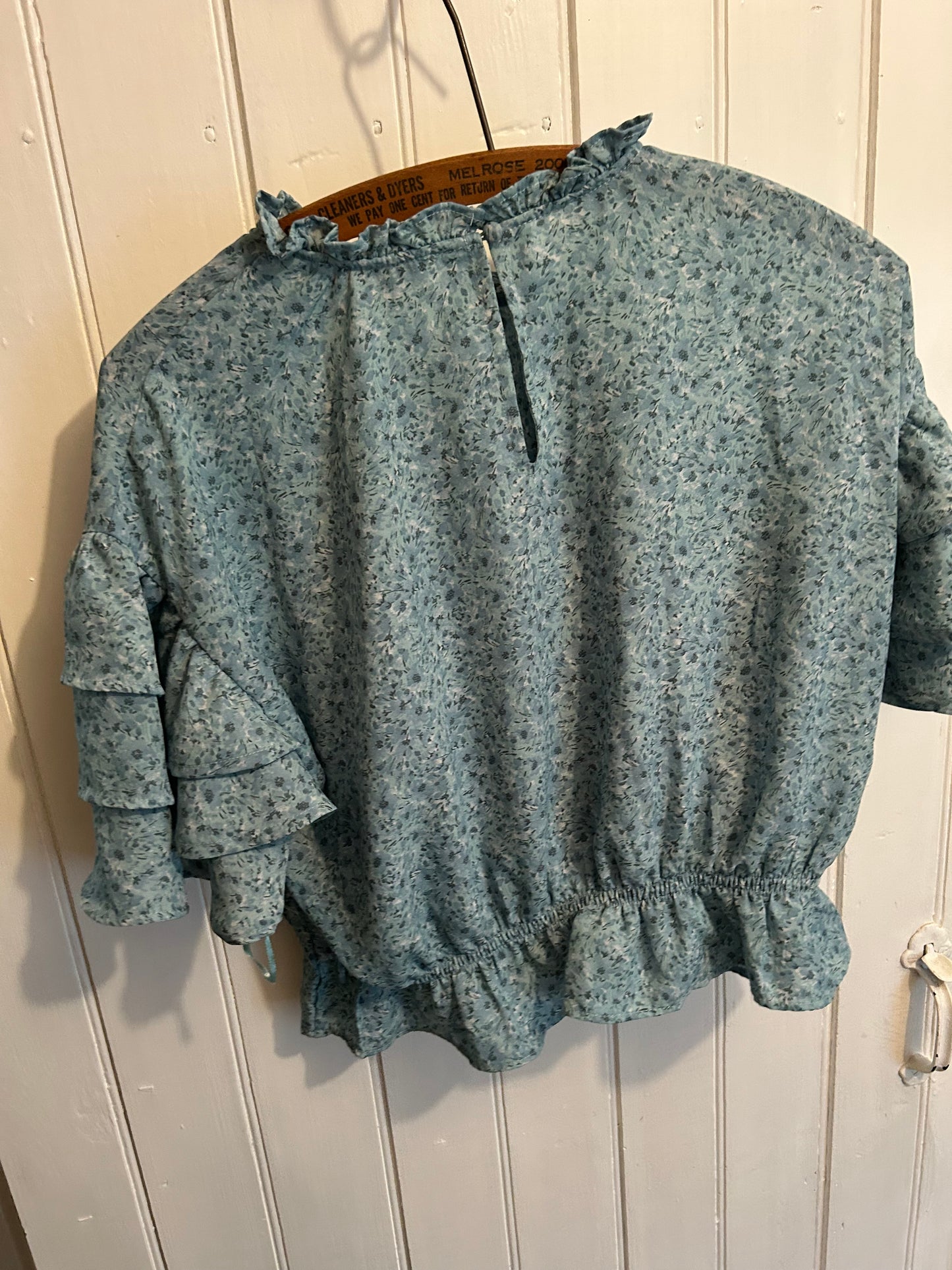 Suzy sheir medium blue floral ruffle blouse