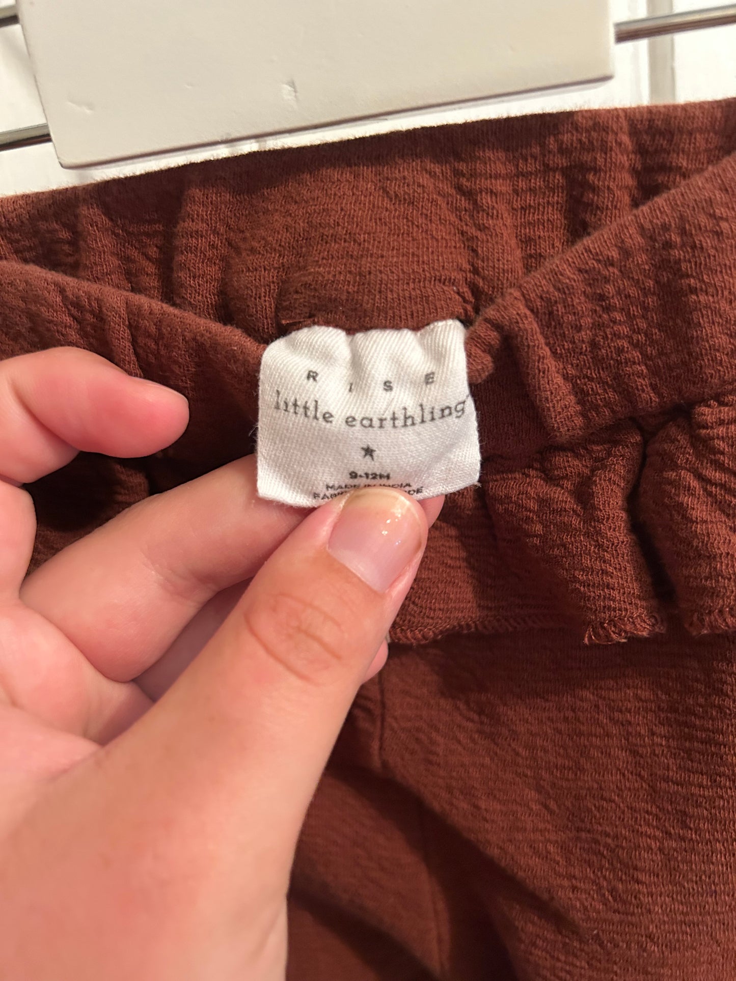 Rise little earthlings 9/12m brown ruffle leggings