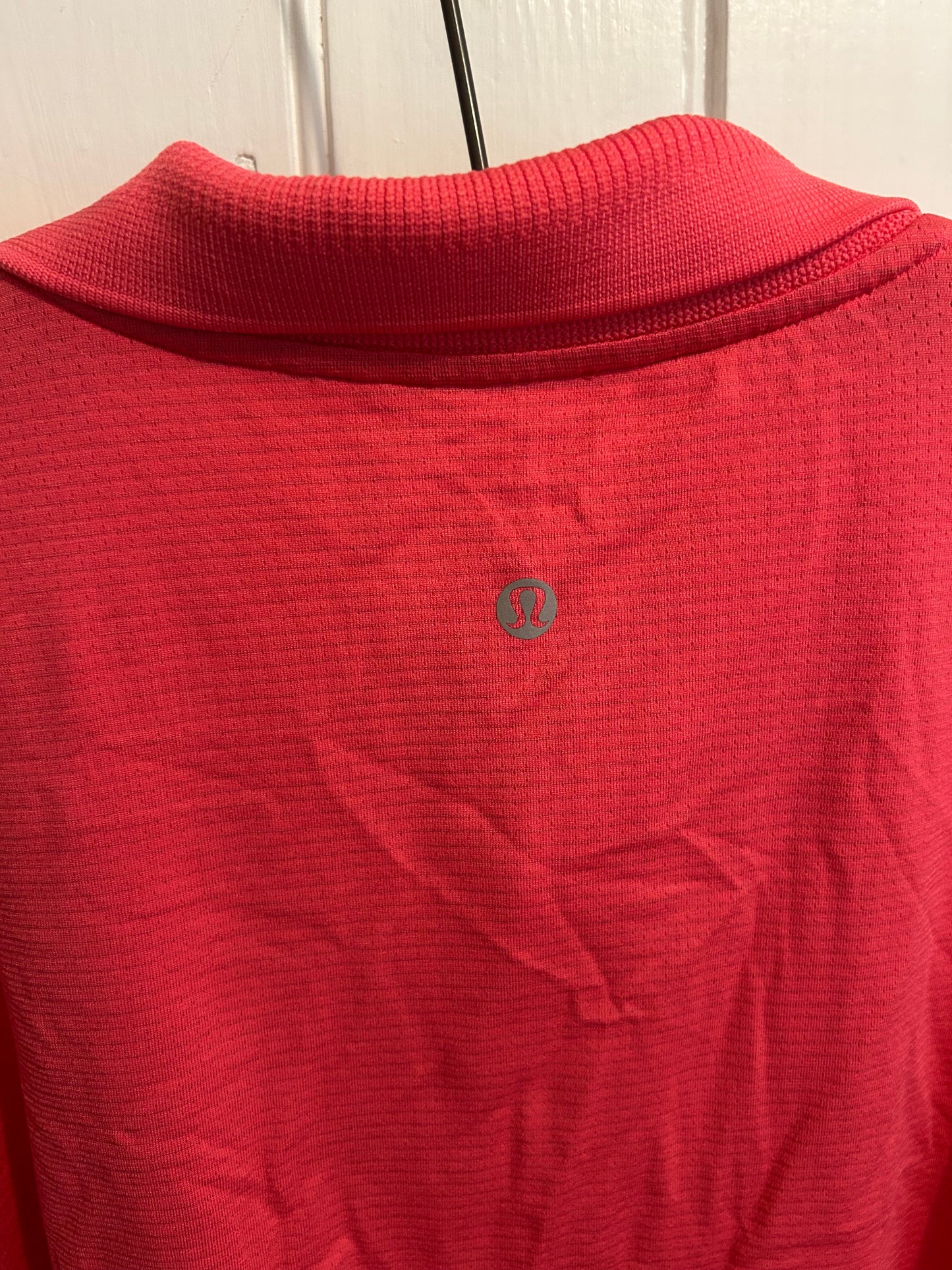 Lululemon 8/10 pink striped cropped polo top