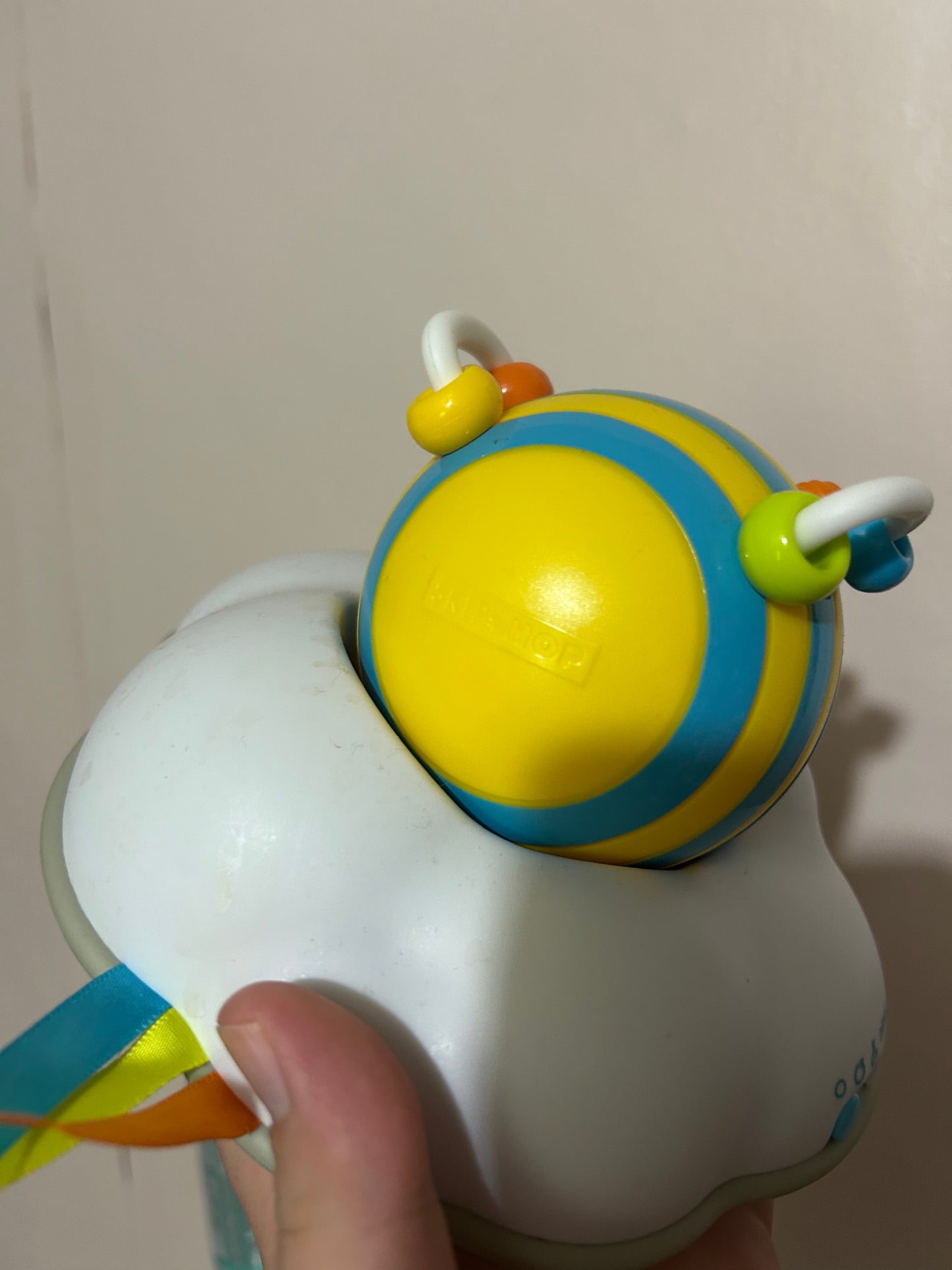 Skiphop follow me bee cloud