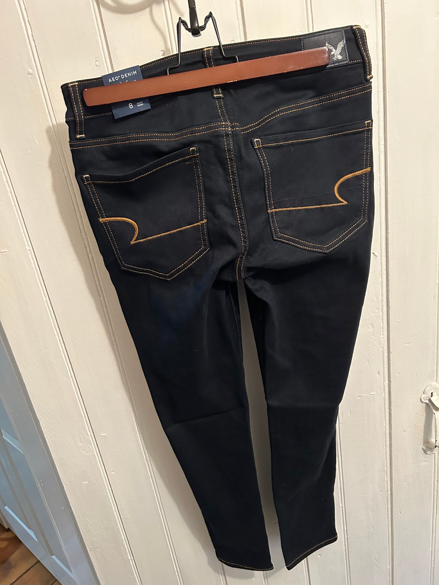 NEW American eagle 8 SHORT low rise dark wash skinny jeans