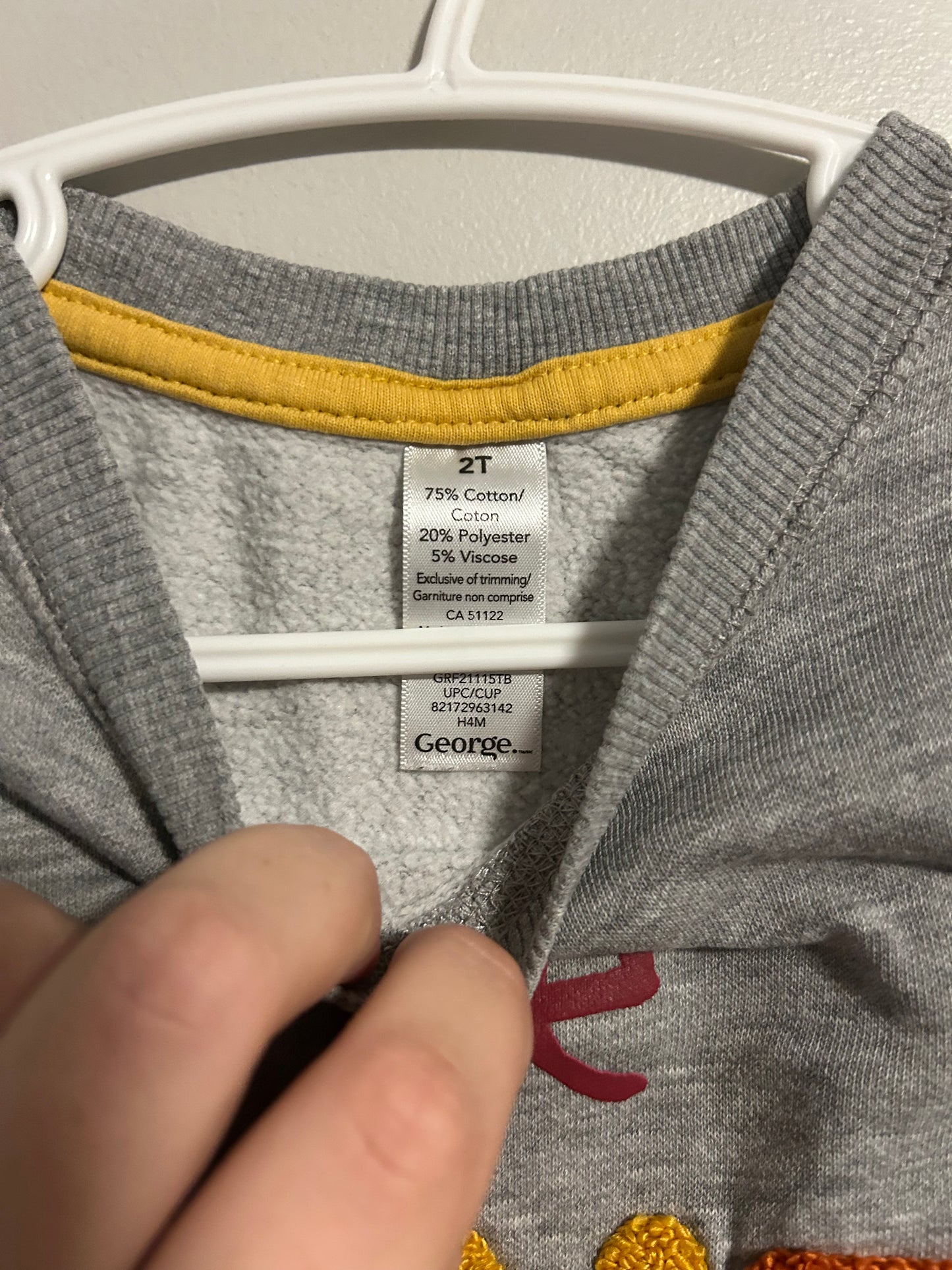 George 2t grey kind sweater