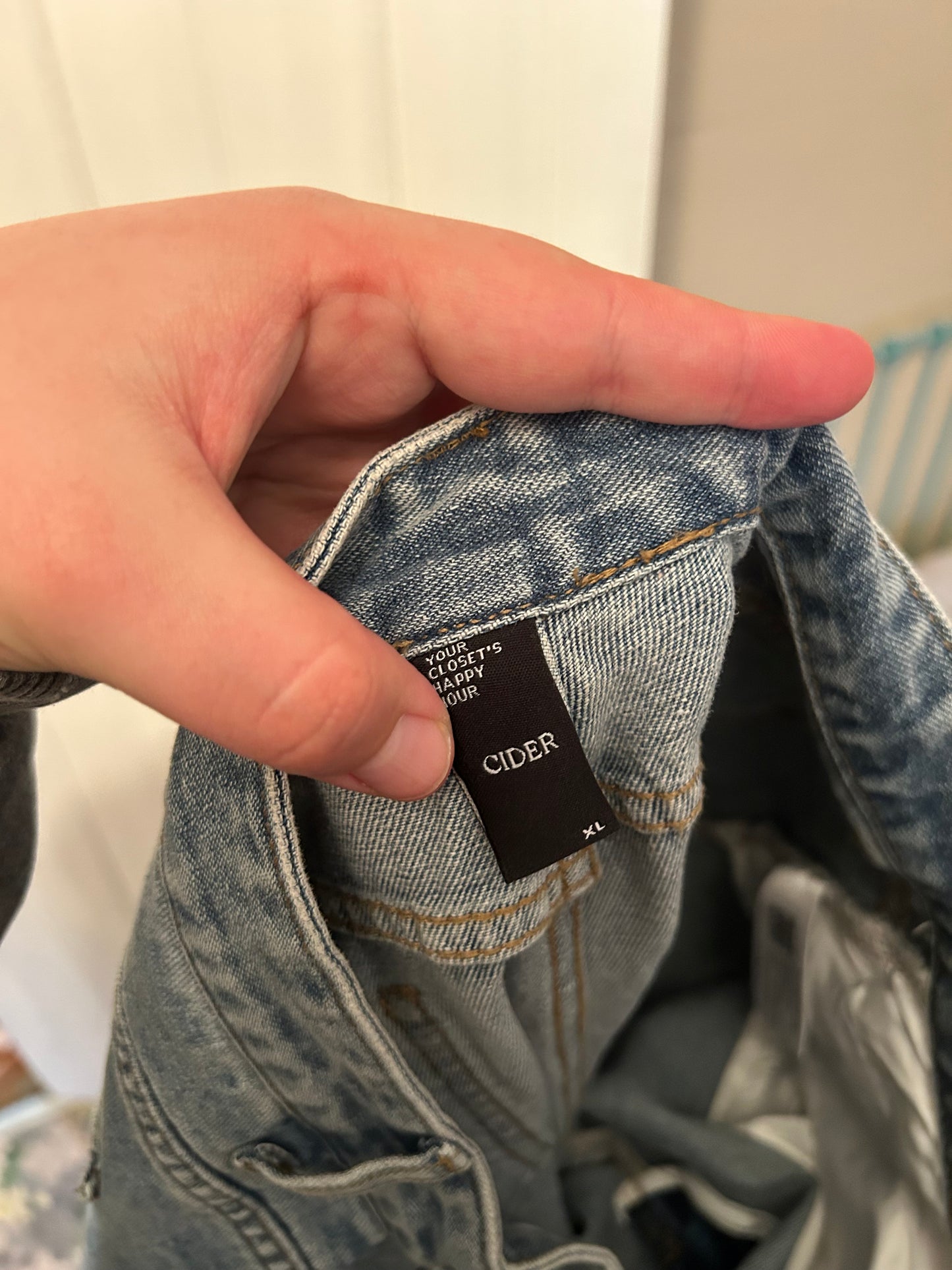 NEW cider xl light wash distressed baggy jeans