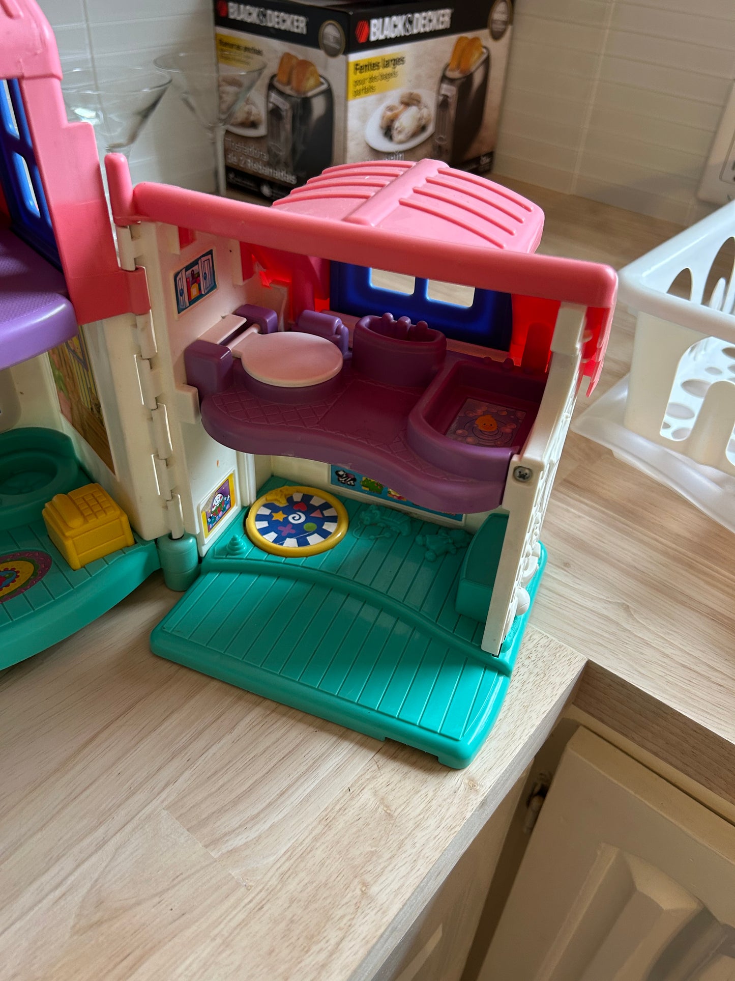 Little people fold out house