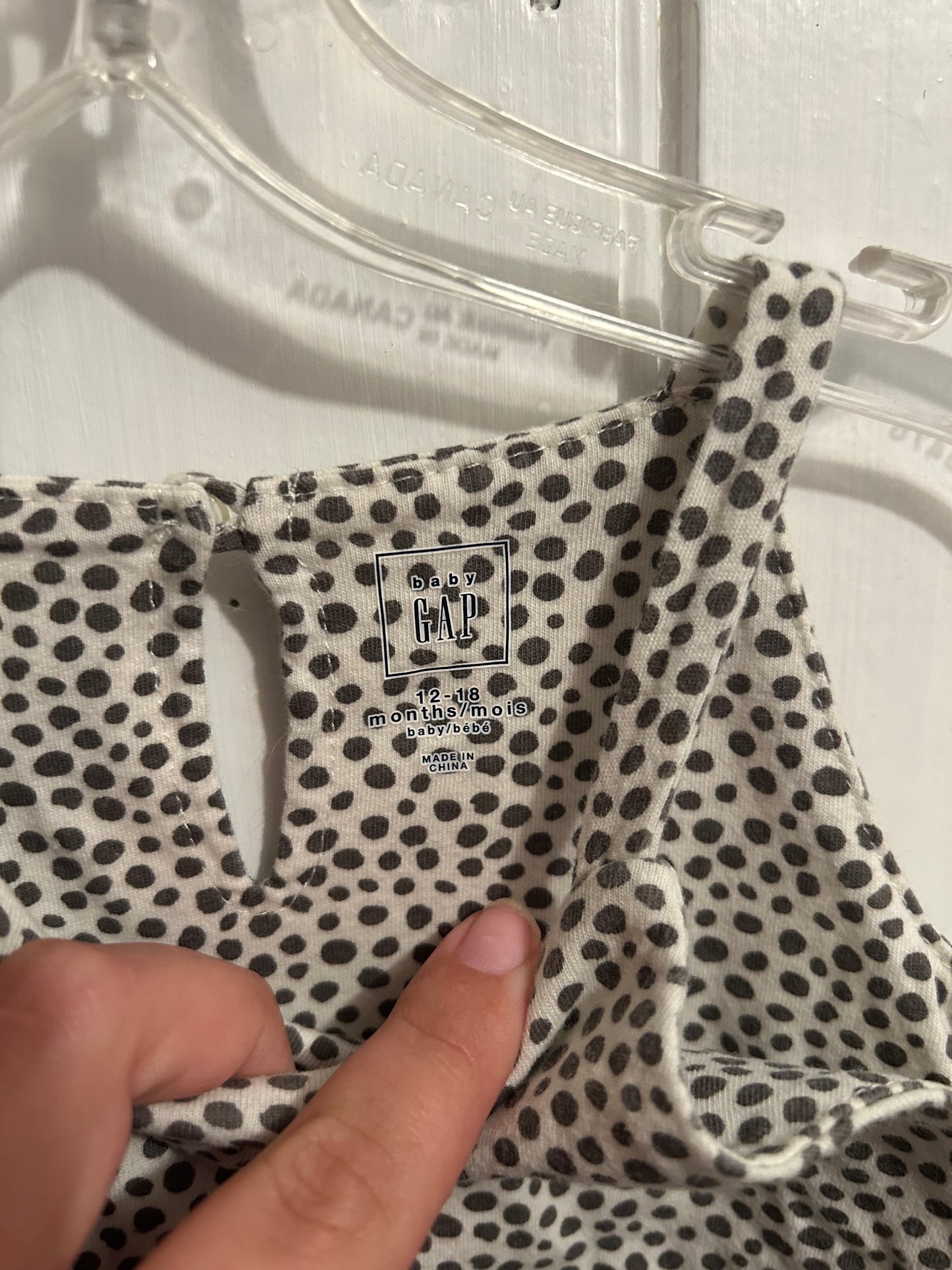 Gap 12/18m black & white polka dot romper