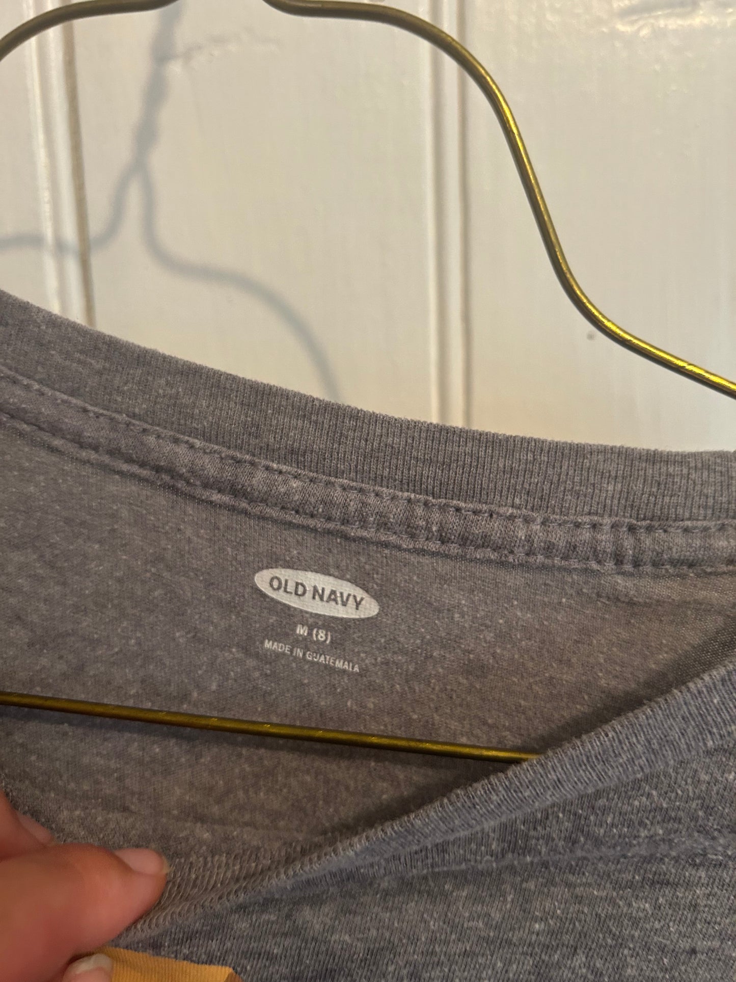 Old navy youth 8 pizza yeti graphic top