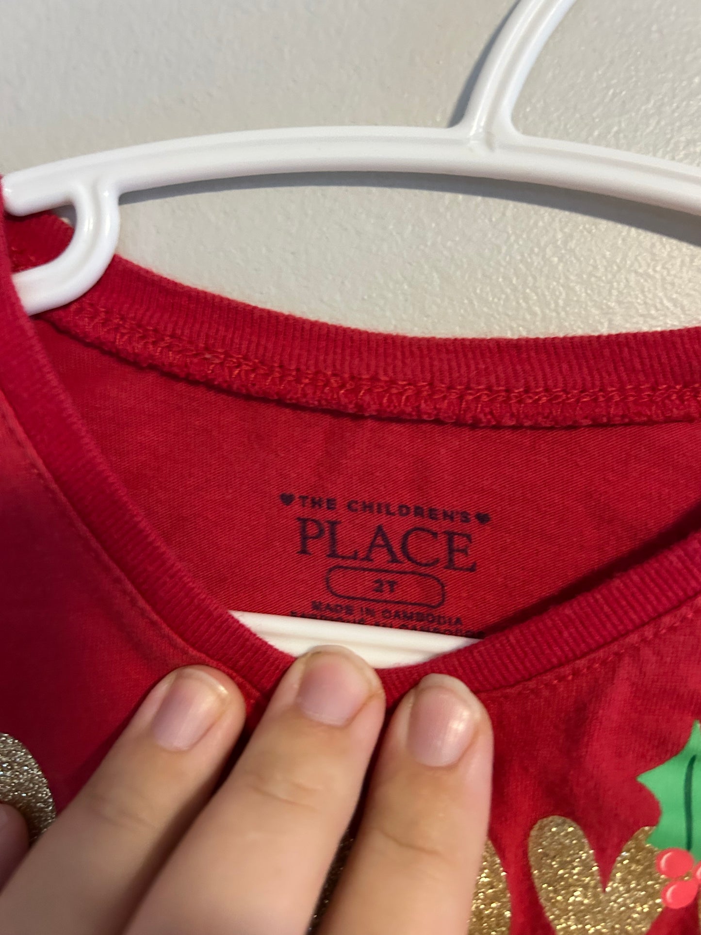 Children’s place 2t red gingerbread sweetie top.