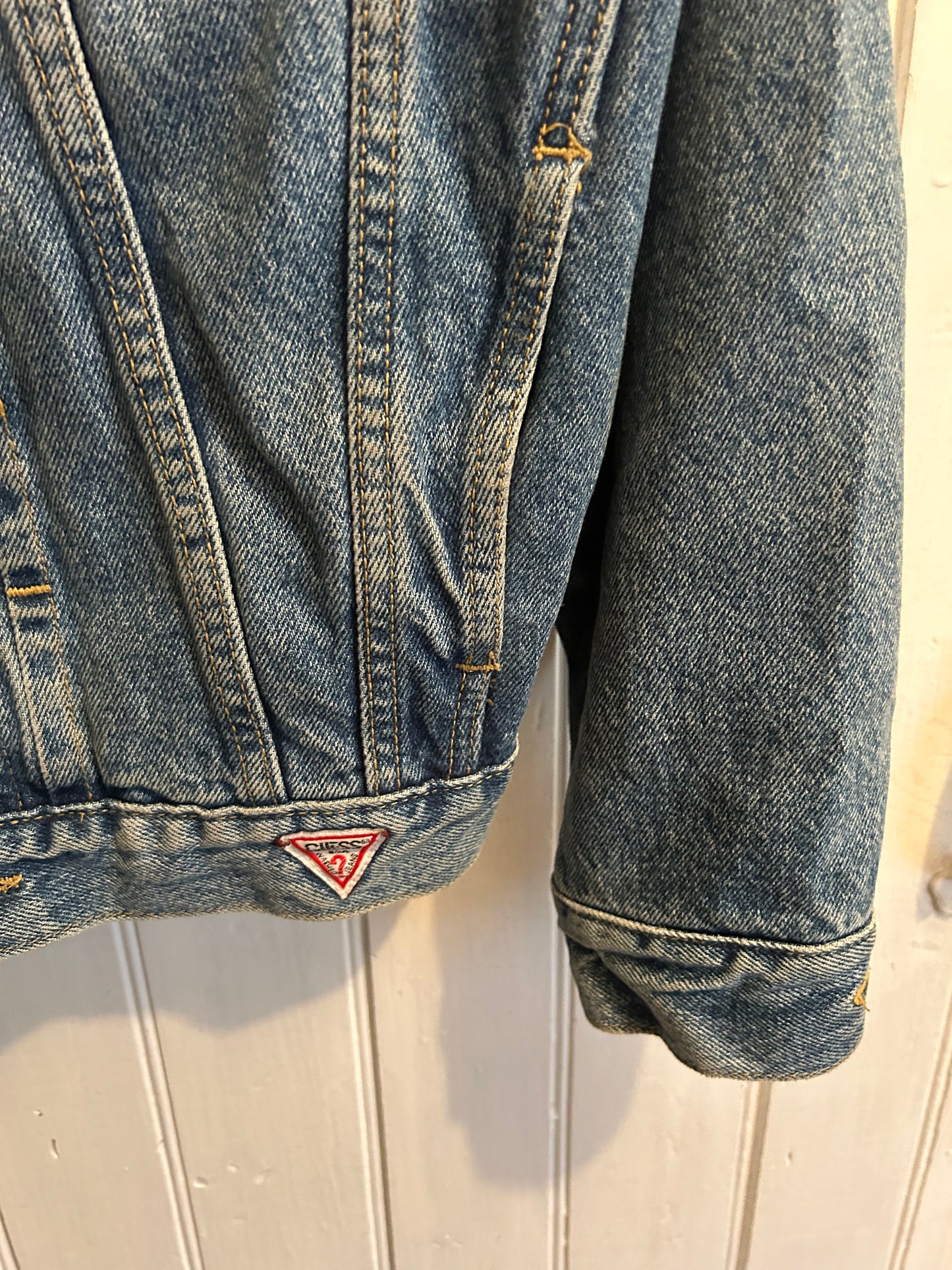 Vintage guess light wash denim jacket