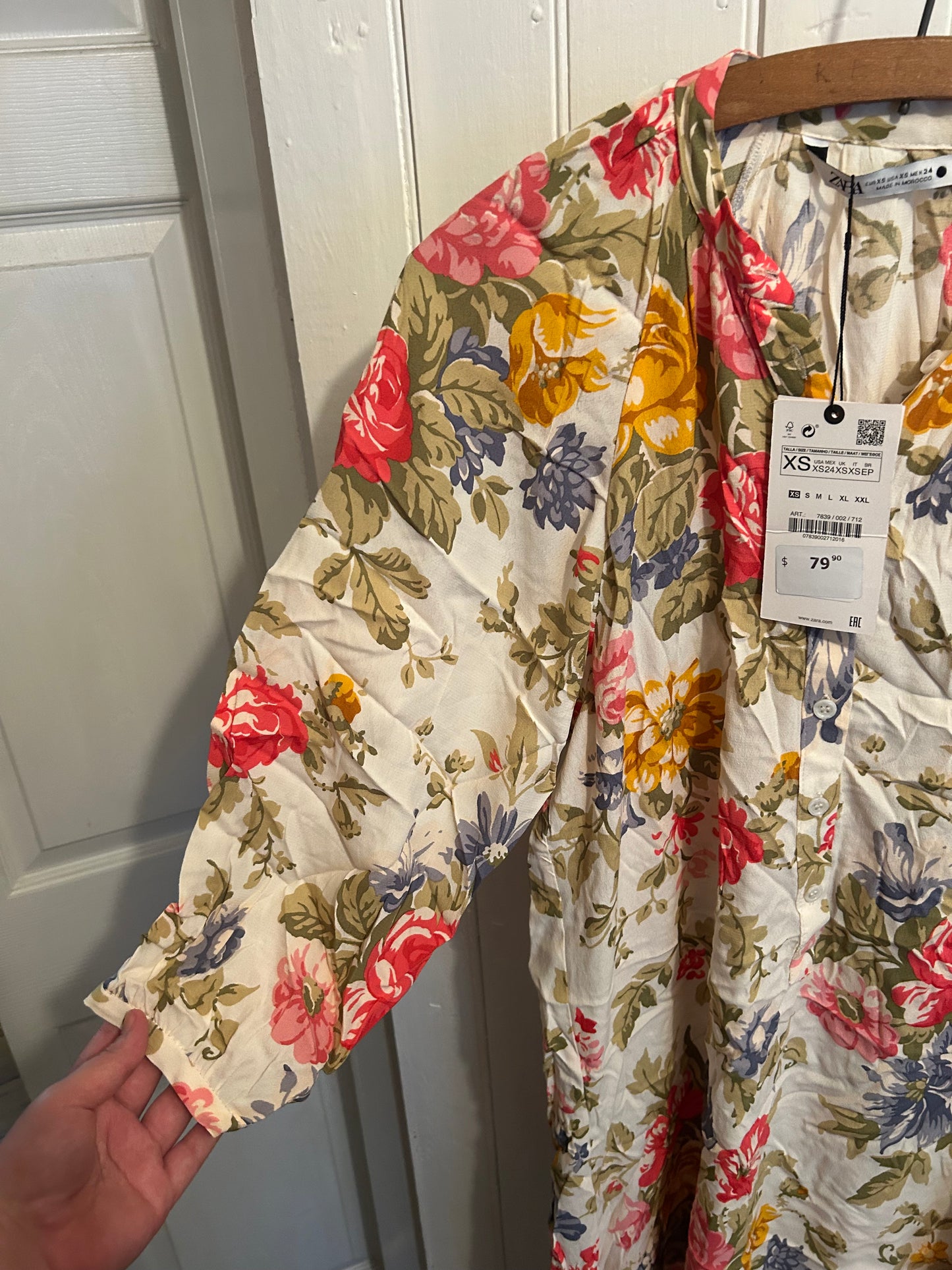 NEW Zara xs floral midi dress