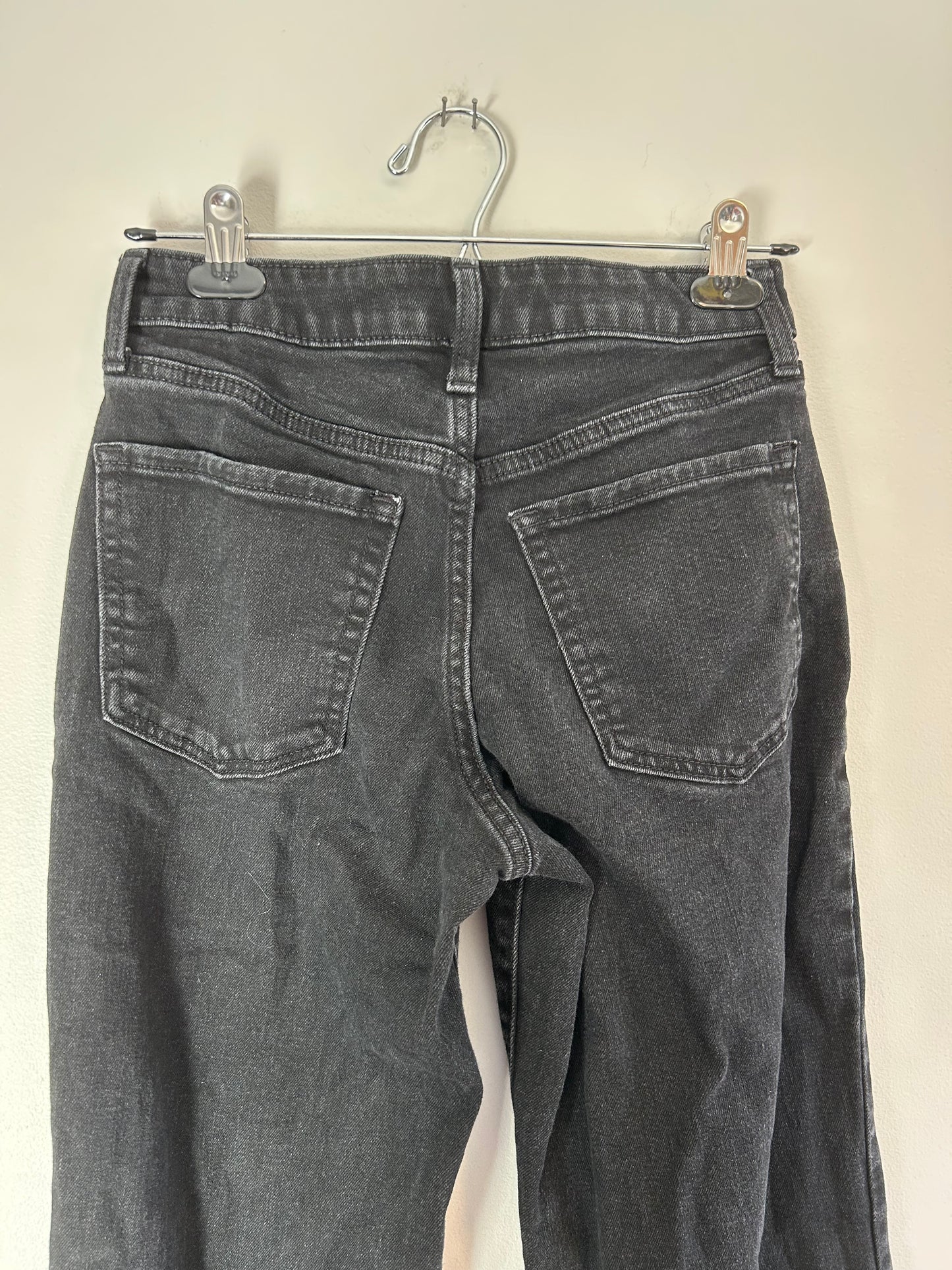 Old navy women’s 2 black denim loose cut jeans