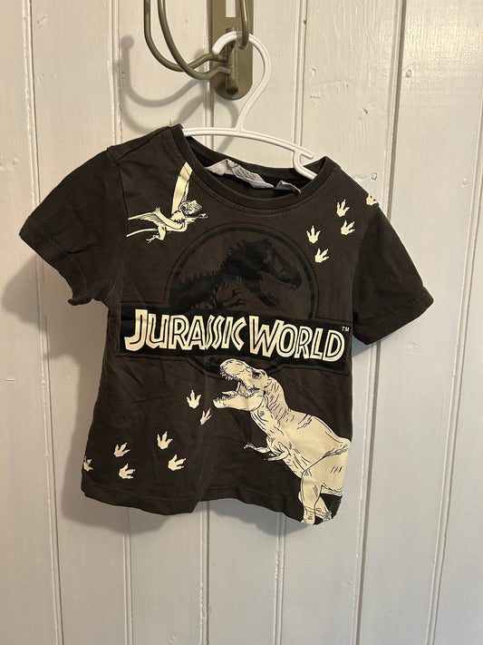 H&M 18/24m dark green Jurassic world graphic T-shirt