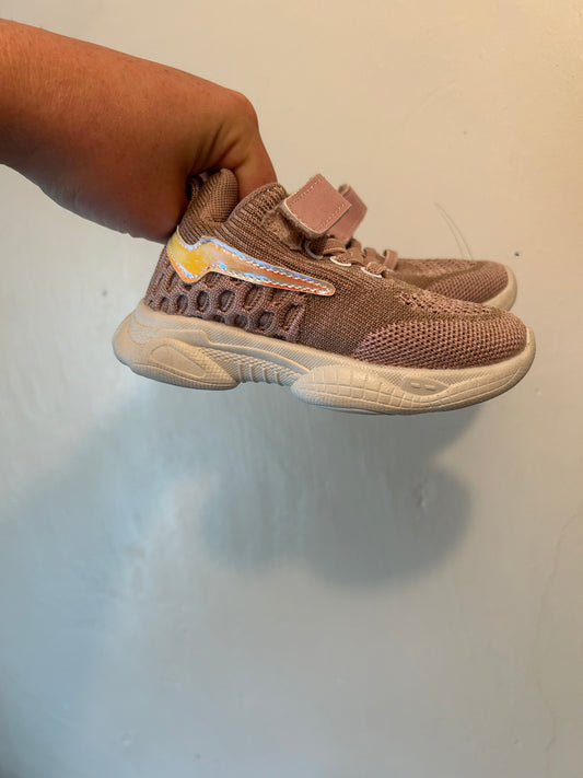 Qtee infant 7 purple runners