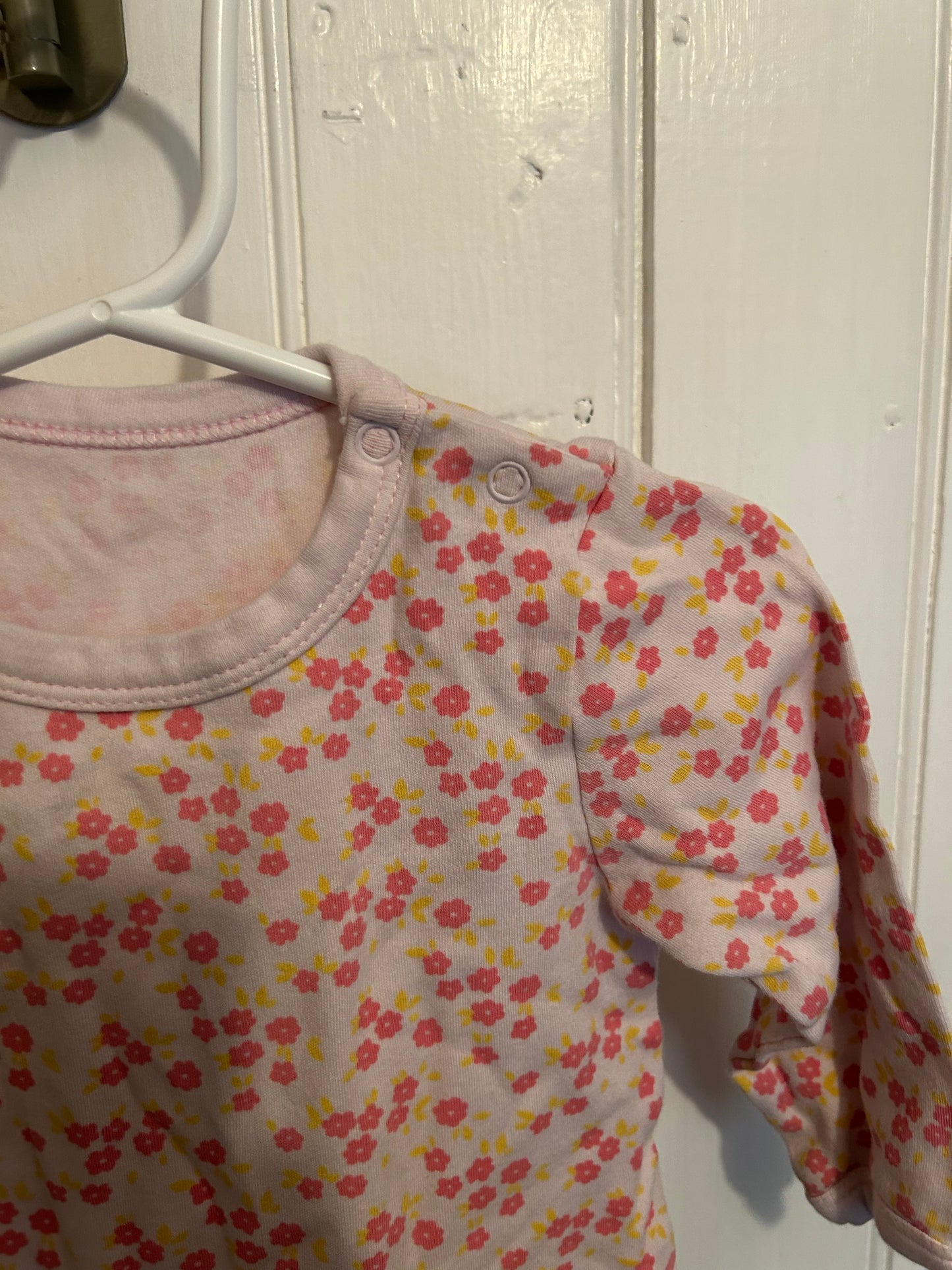 Juniors 6/12m pink floral sleeper