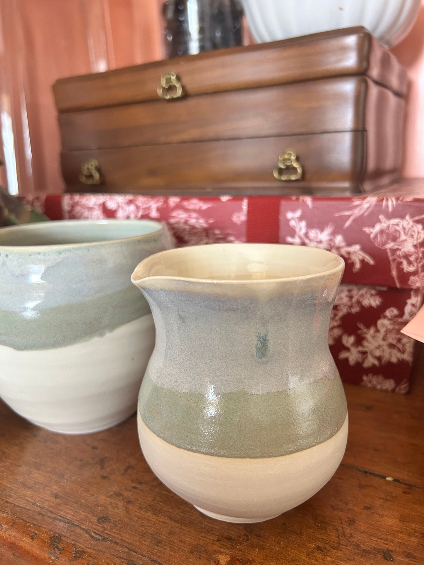 Blue & green serving bowl & pour cup