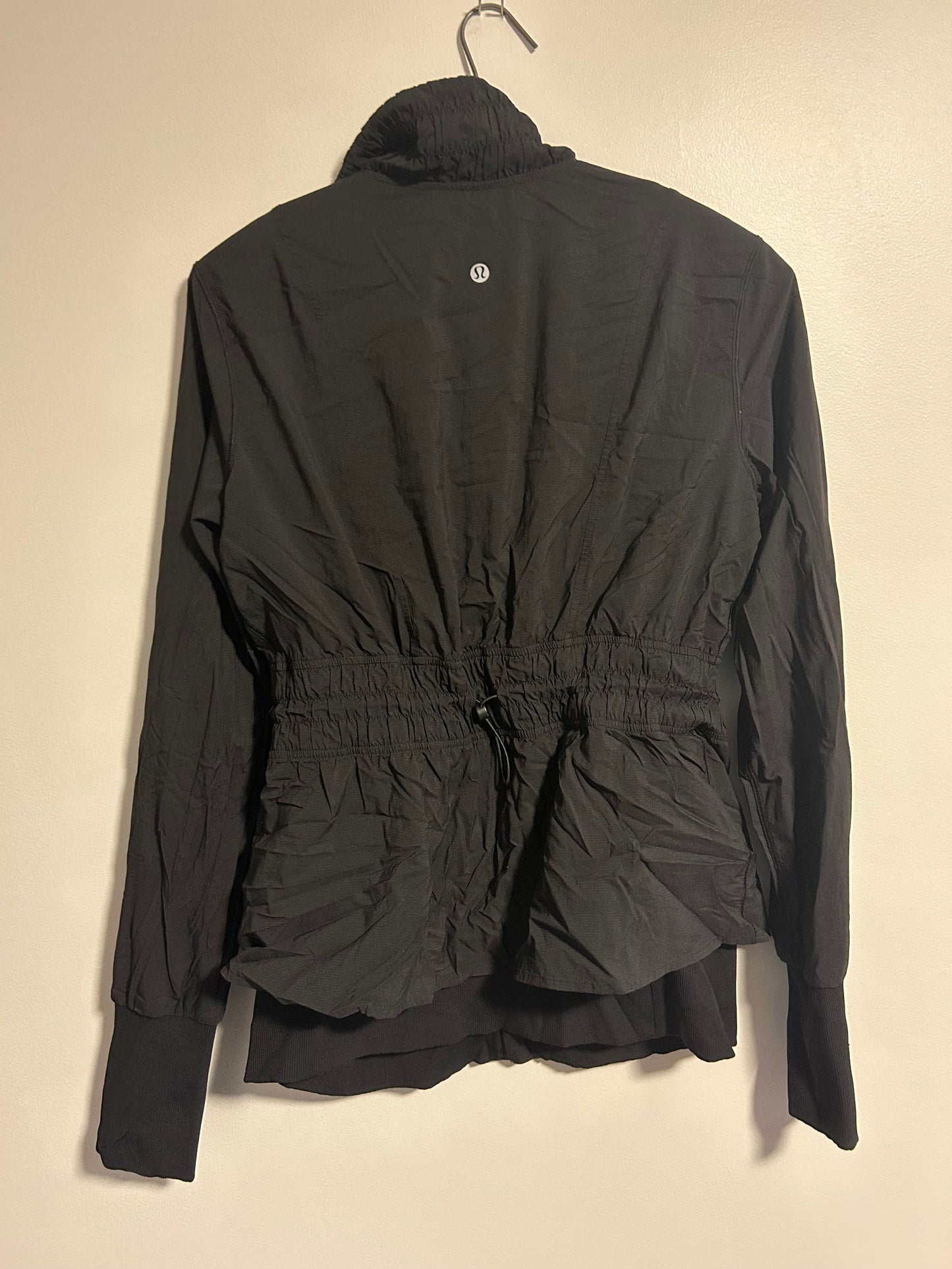 Lululemon 8 black sweater jacket