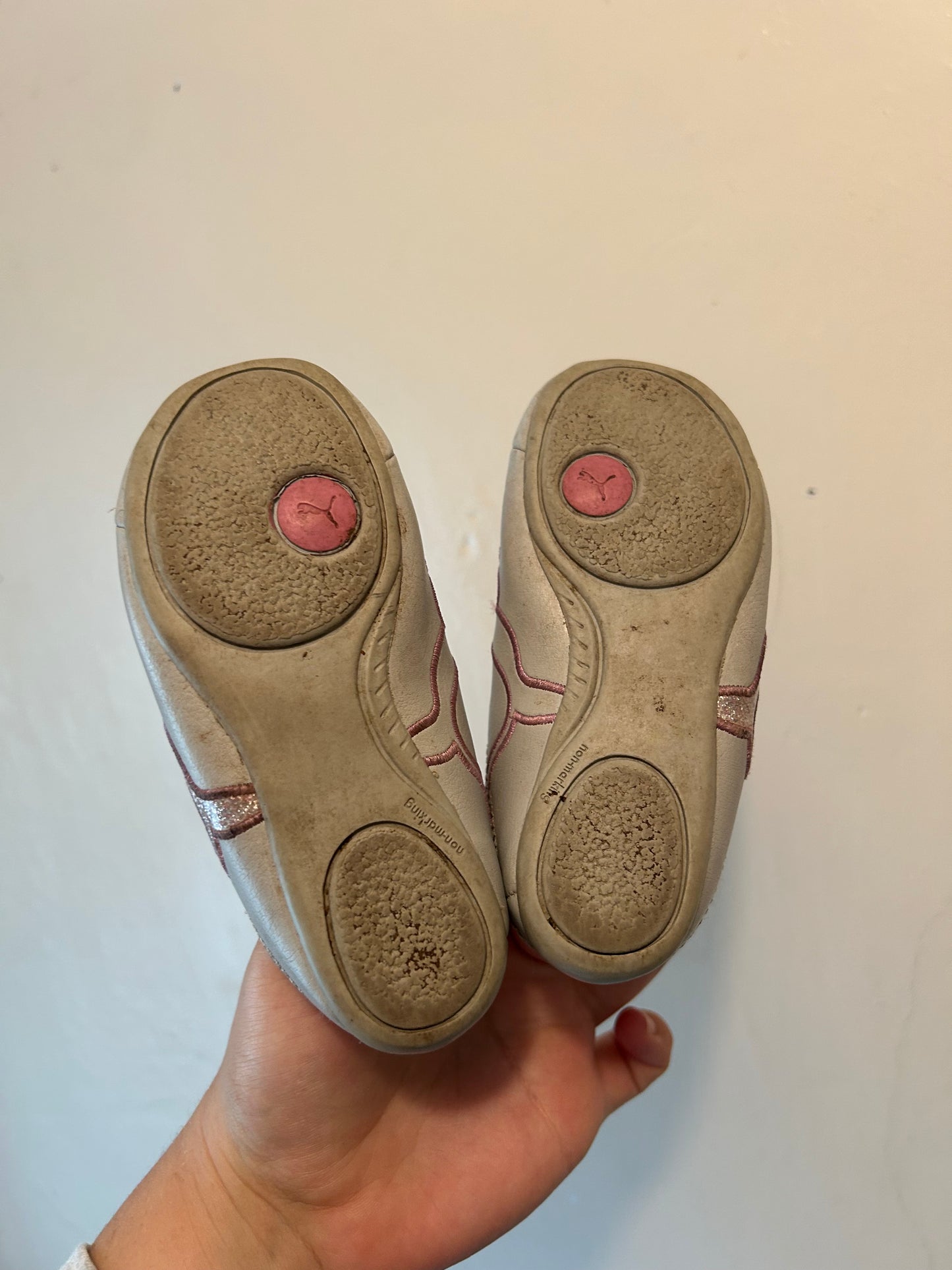 Puma infant 6 off white & pink sneakers