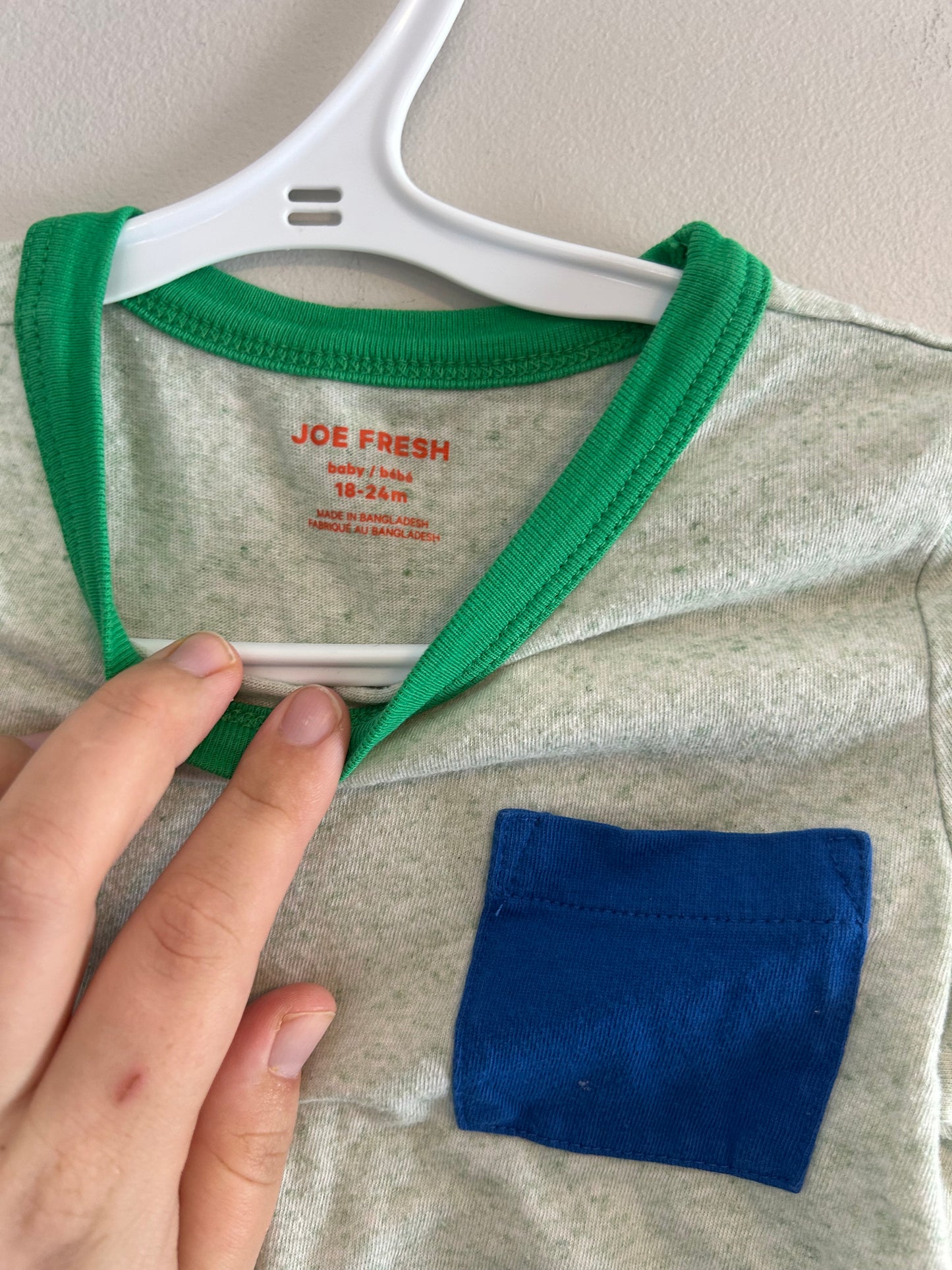 Joe fresh 18/24m green tshirt