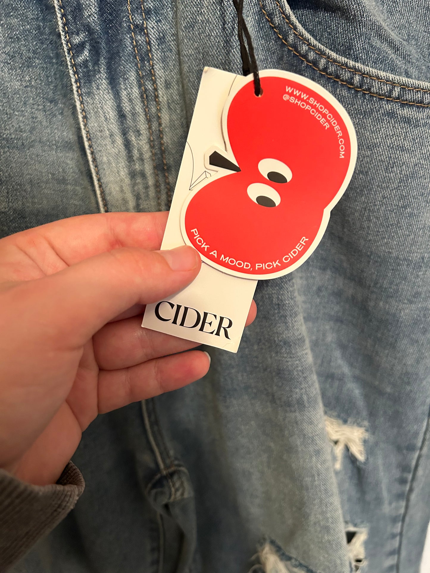 NEW cider xl light wash distressed baggy jeans