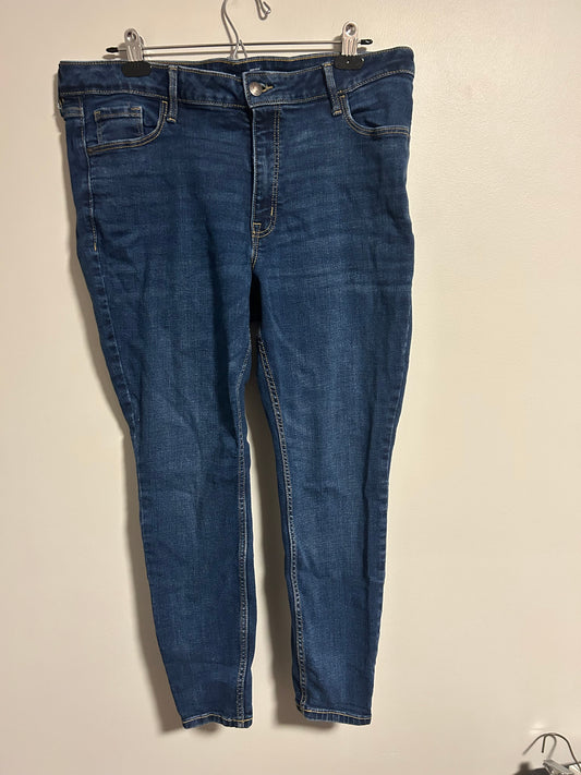Old navy 16 petite medium wash high rise skinny jeans