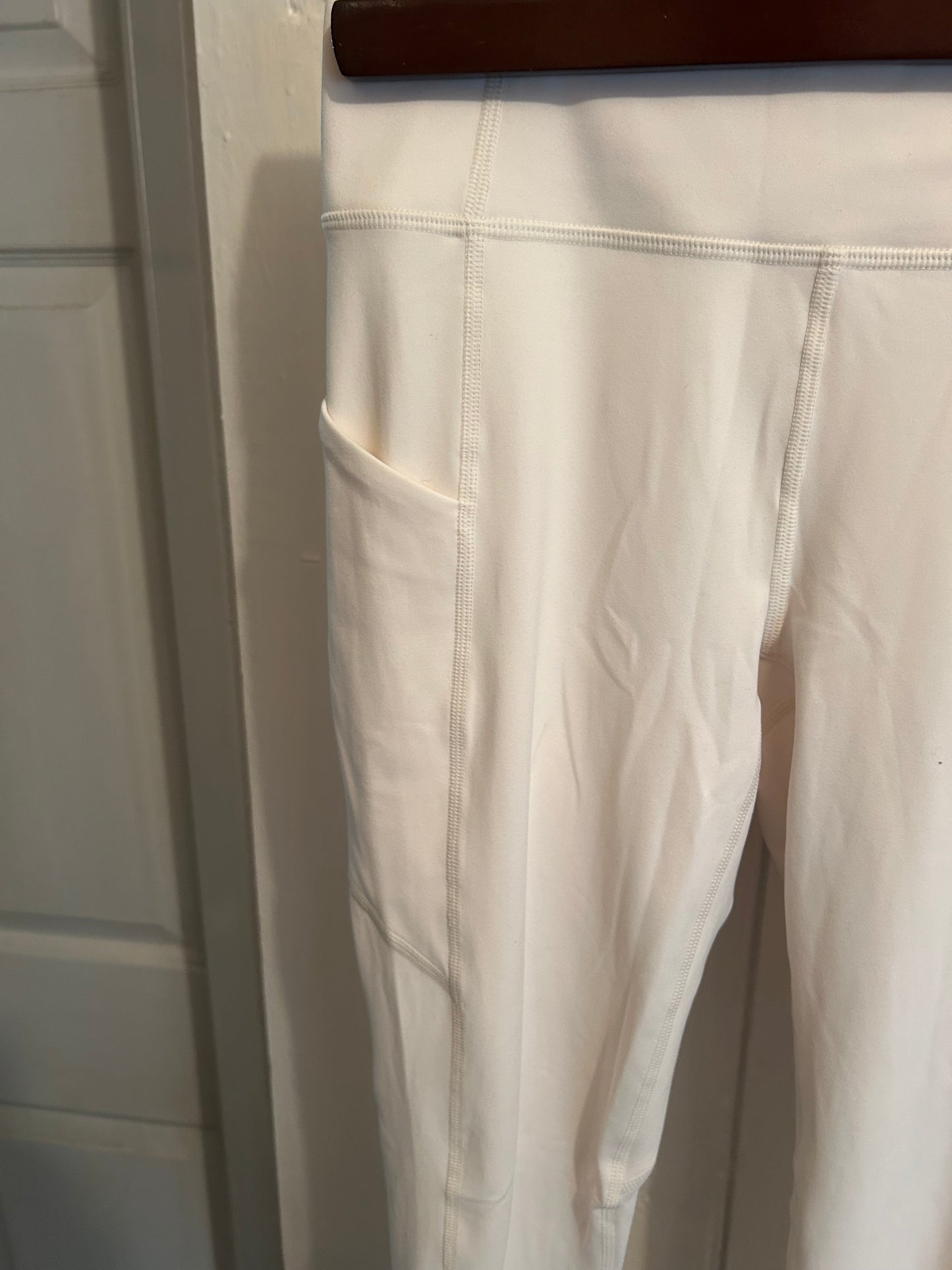 NEW Fabletics small white leggings