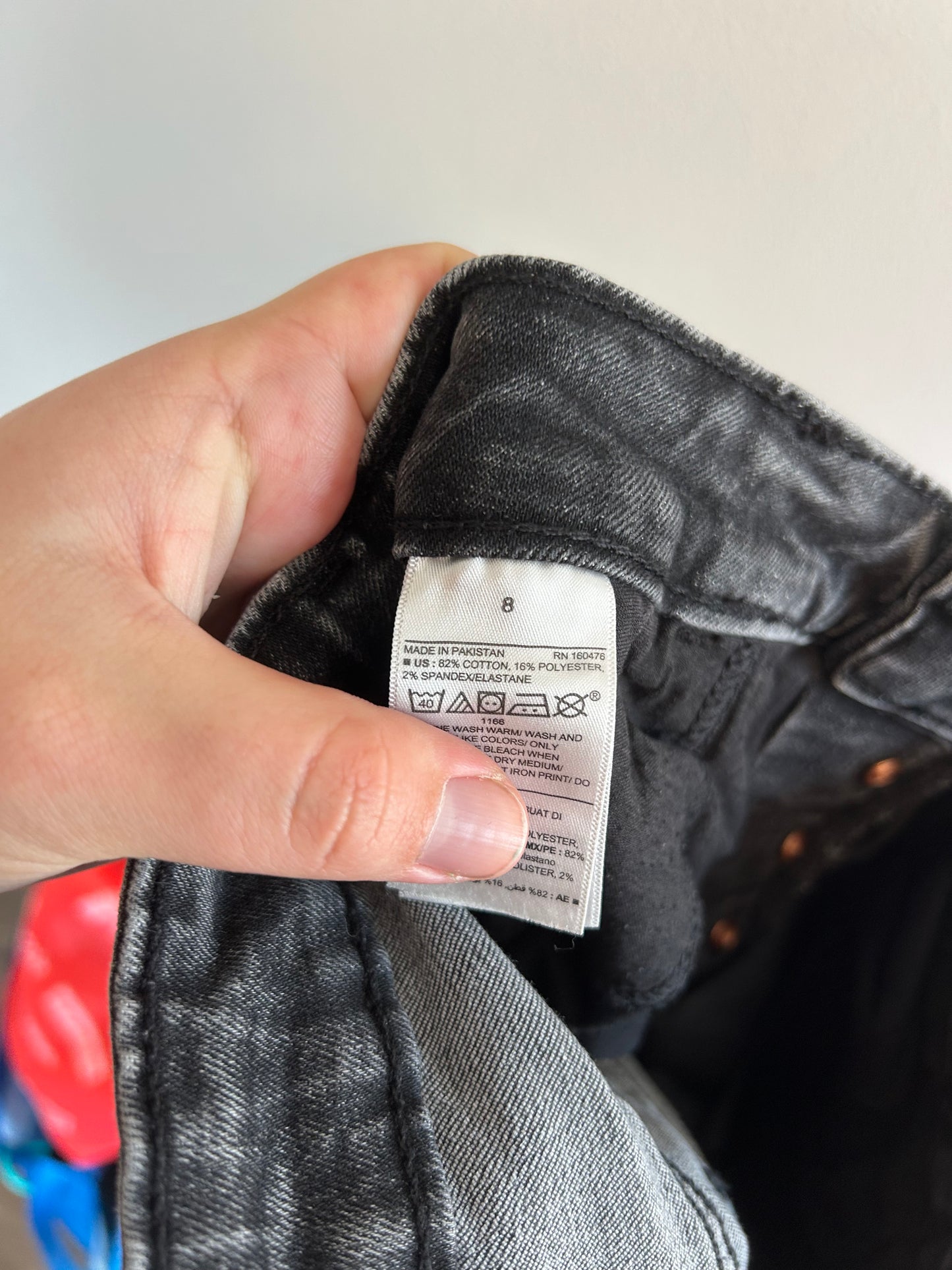 Old navy 8 black denim button up high rise skinny jeans