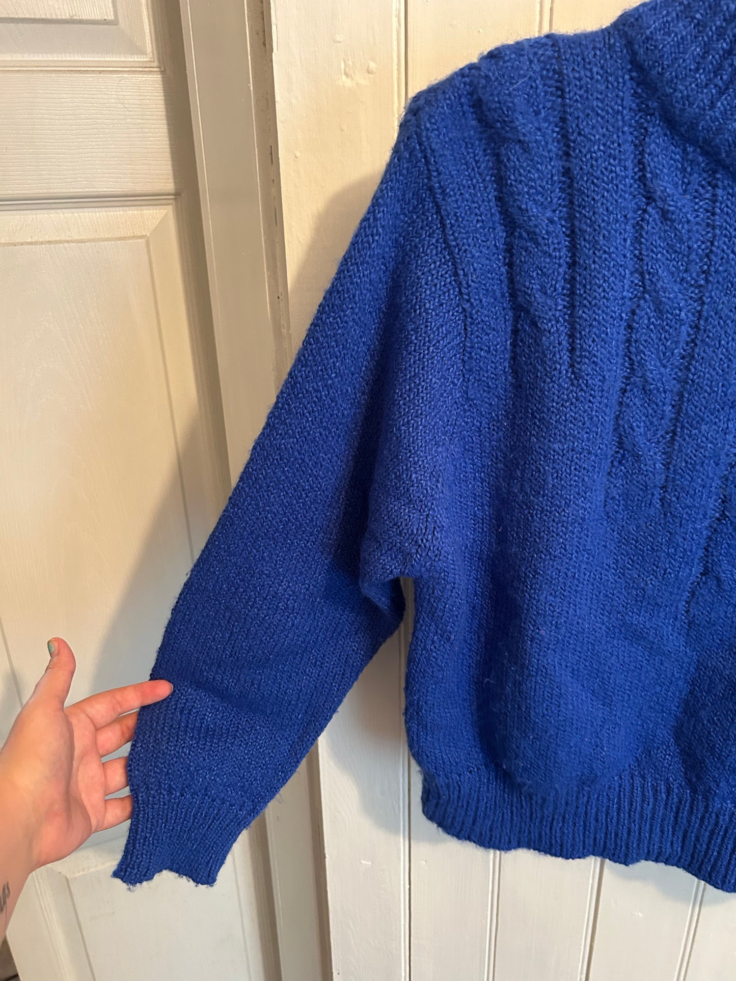 Vintage hunt club large blue knit sweater