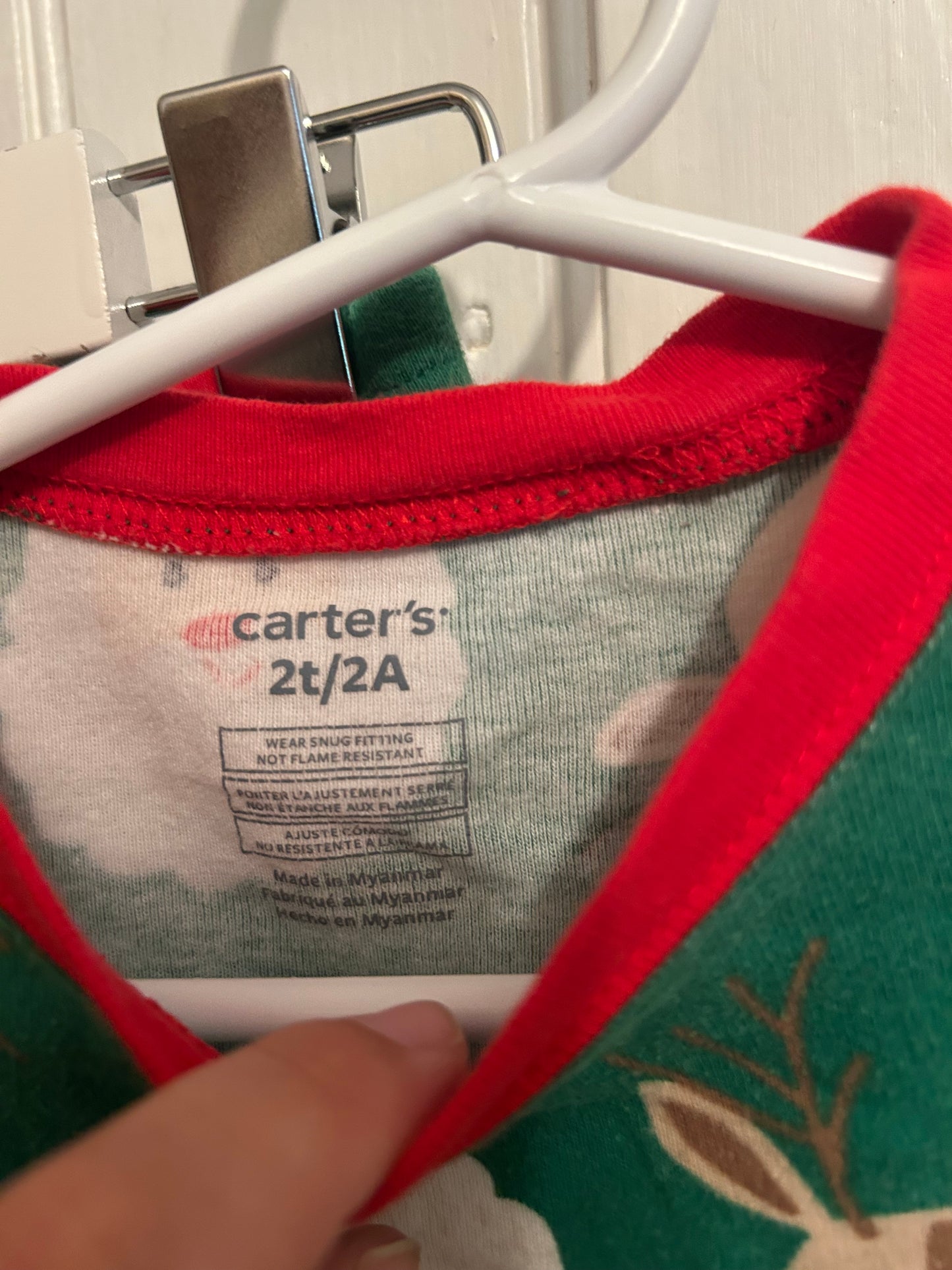 Carters 2t green Santa 2pc sleep set