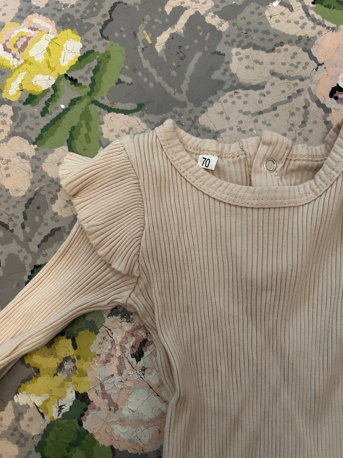 6m brown ribbed ruffle sleeve onesie