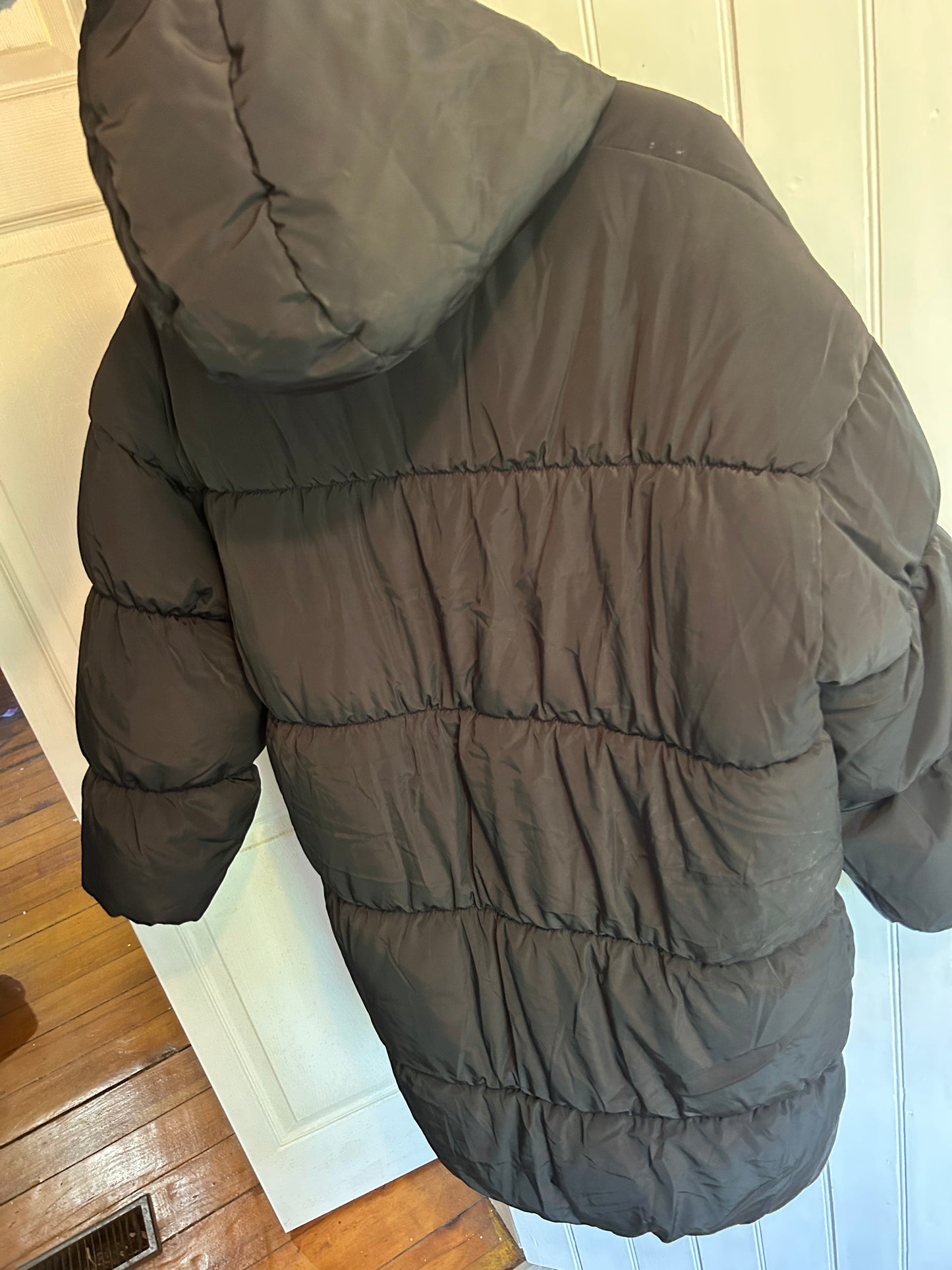 Divided H&M large black knee length puffer winter jacket