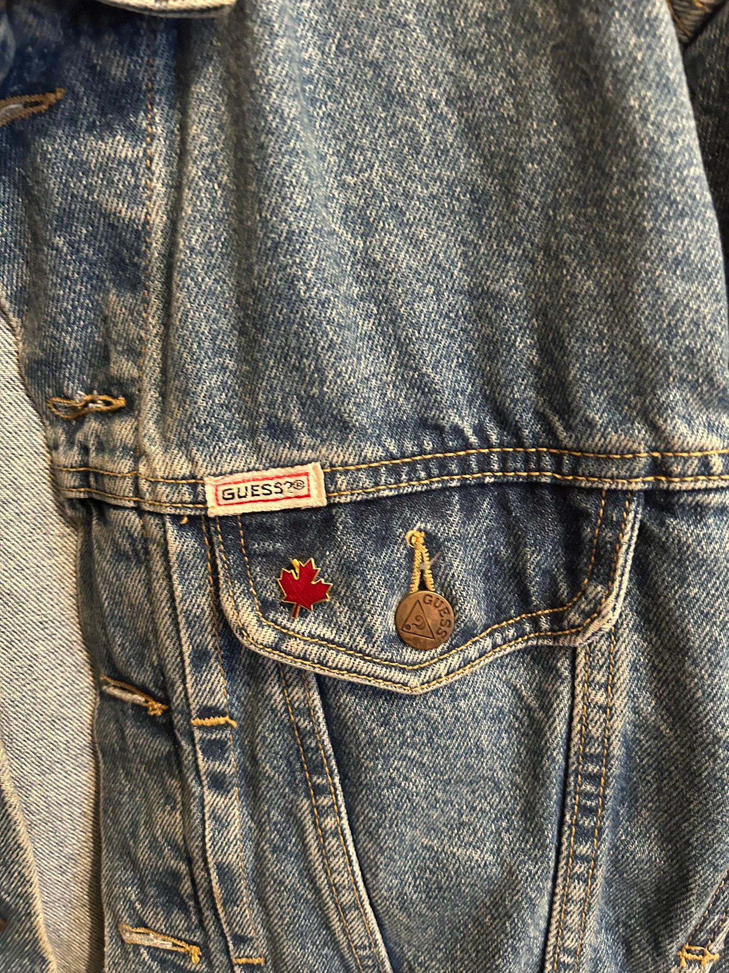 Vintage guess light wash denim jacket