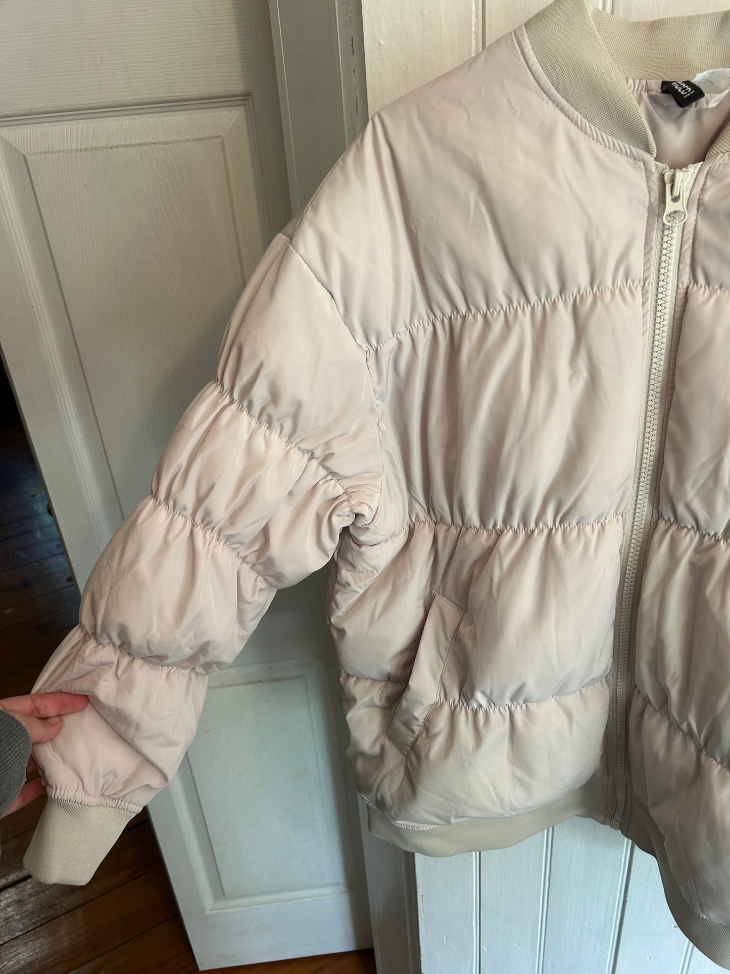 H&M divided small tan puffer jacket
