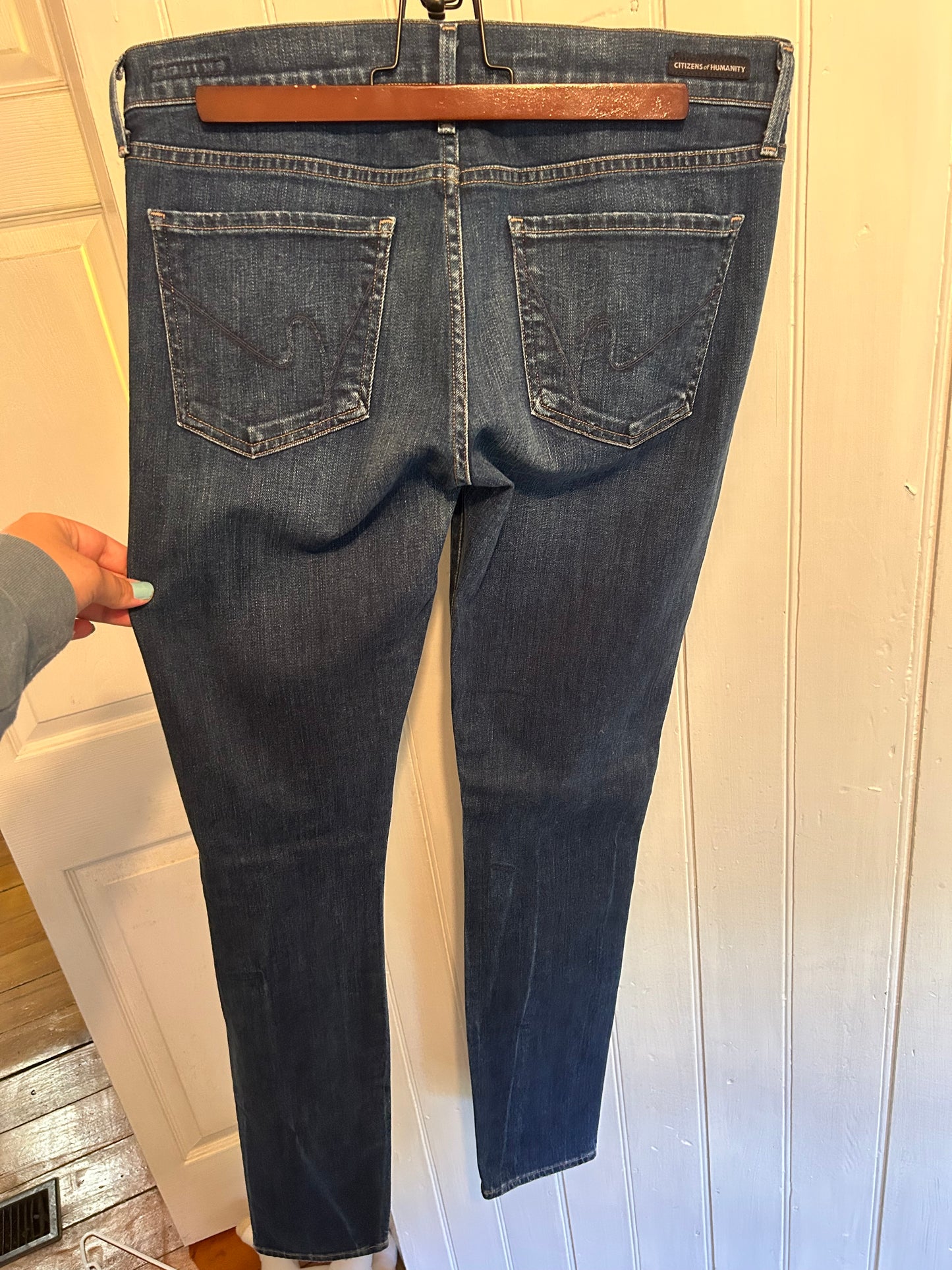 Citizen of humanity 30 medium wash low rise skinny jeans