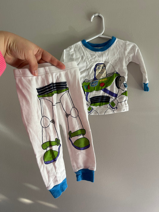 Gap 6/12m buz light year 2pc sleep set
