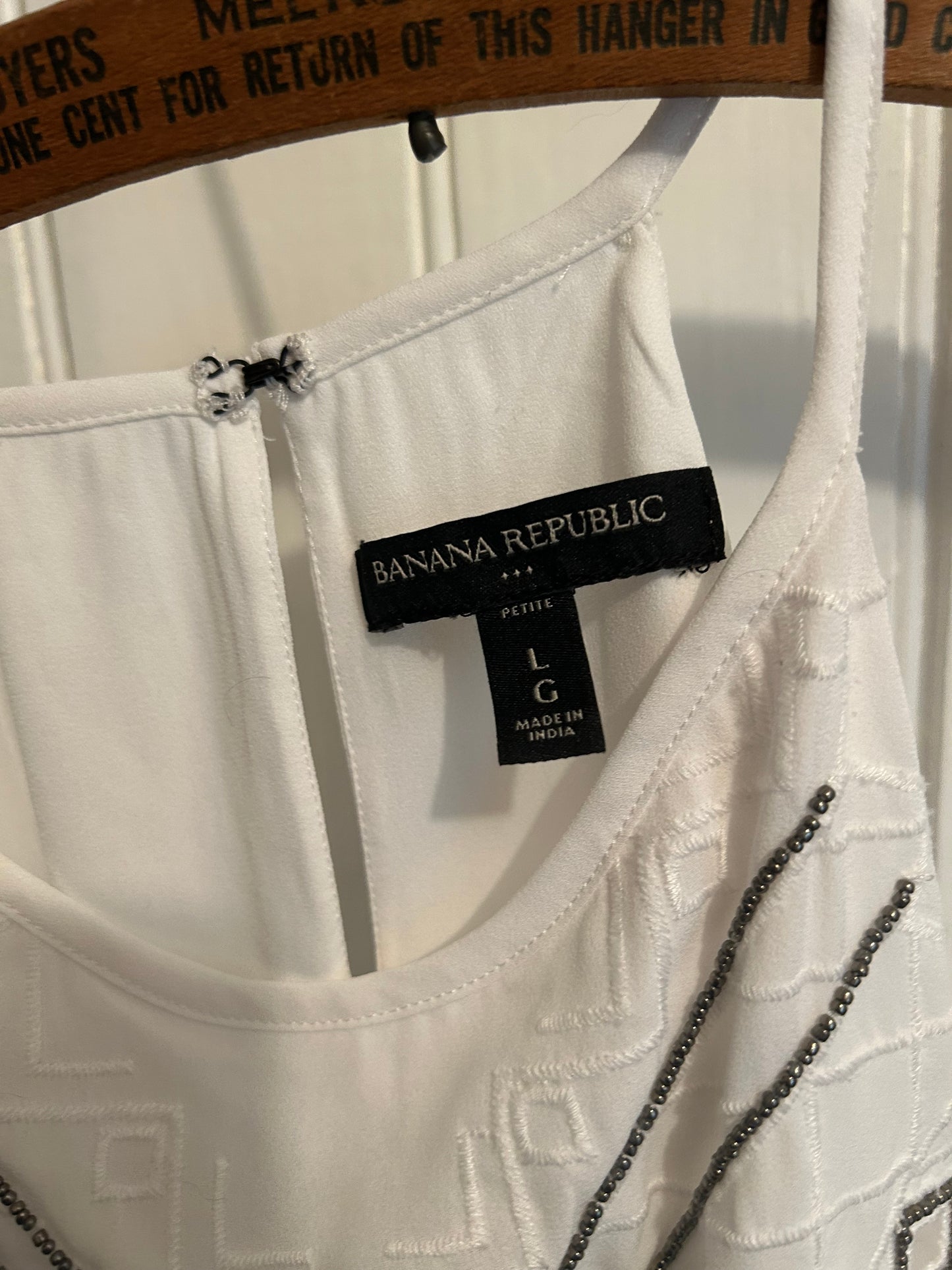 Banana Republic petit large white beaded neckline tank