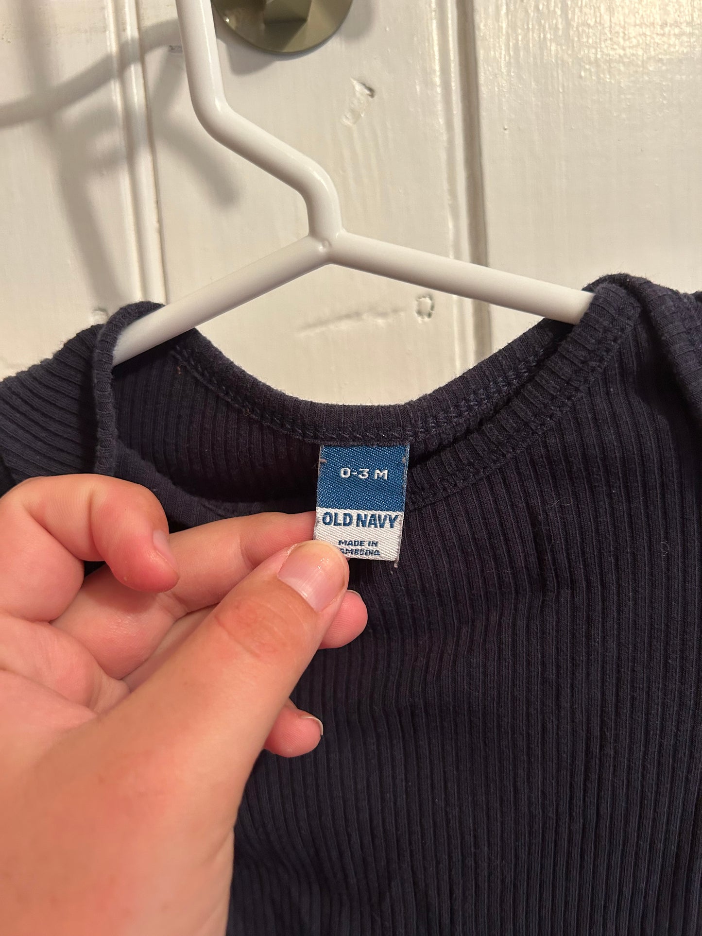 Old navy 0/3m navy ribbed onesie