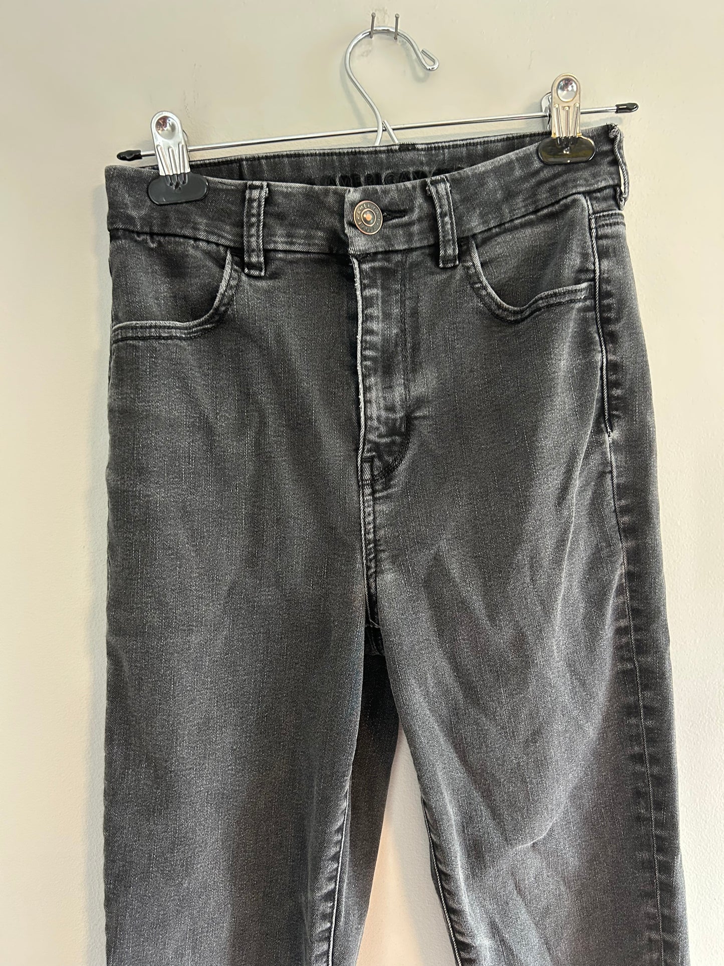 American eagle women’s 6 x-long curvy high rise skinny jeans