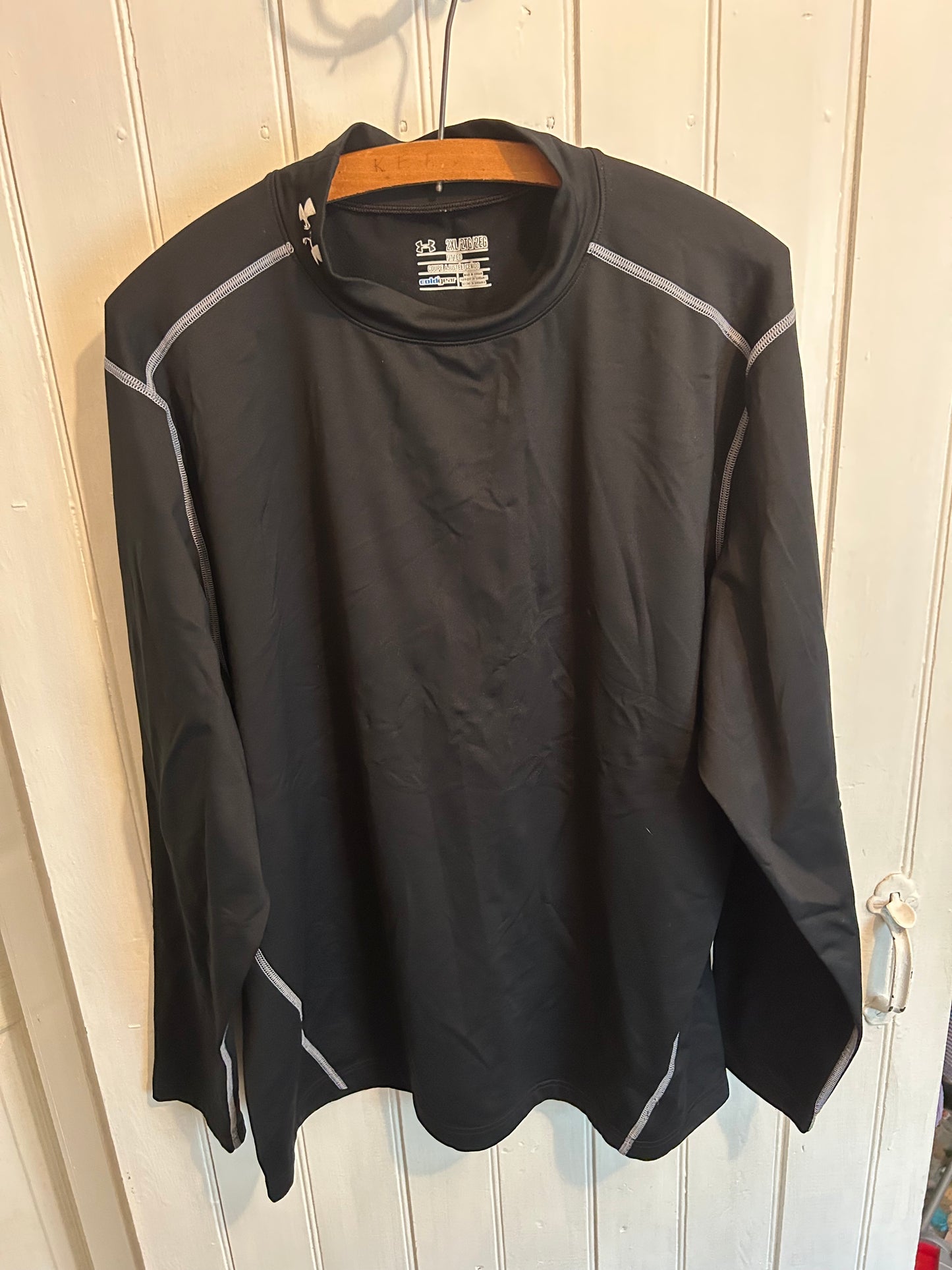 Under armour 2x black thermal long sleeve top
