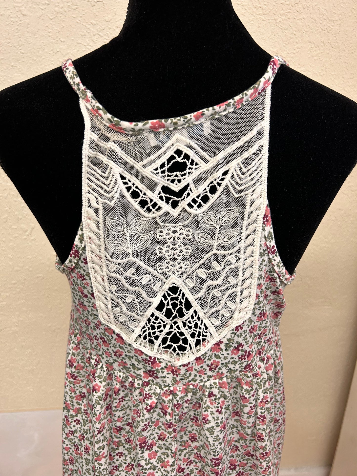 My style medium pink floral lace back tank top