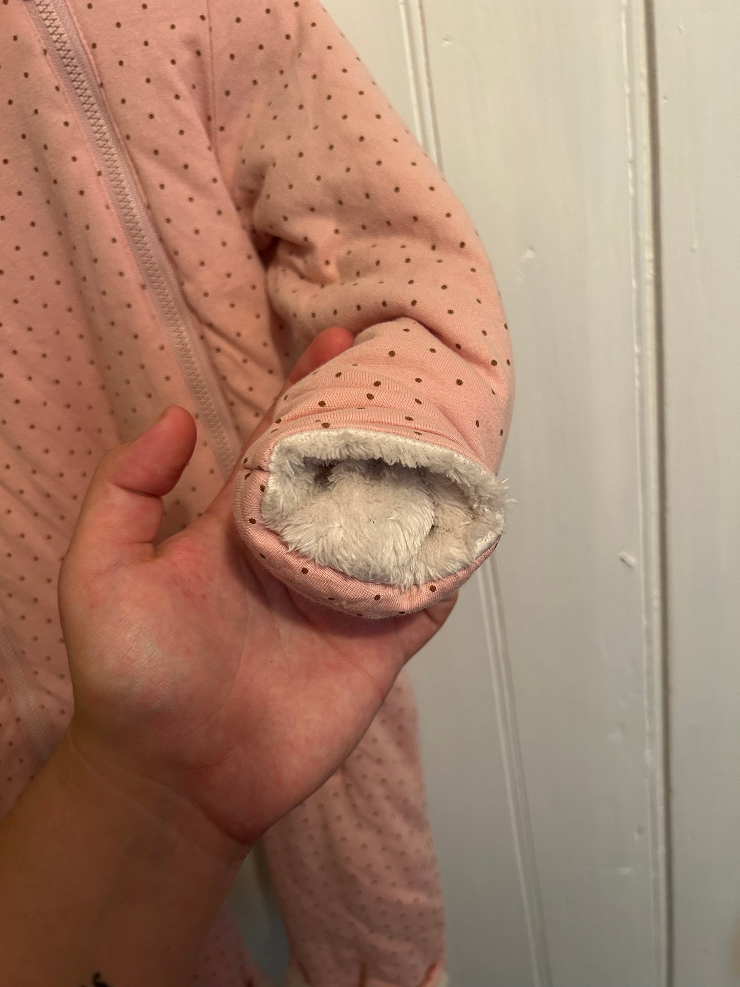 Gap 6/12m pink polka dot Sherpa lined bunting suit