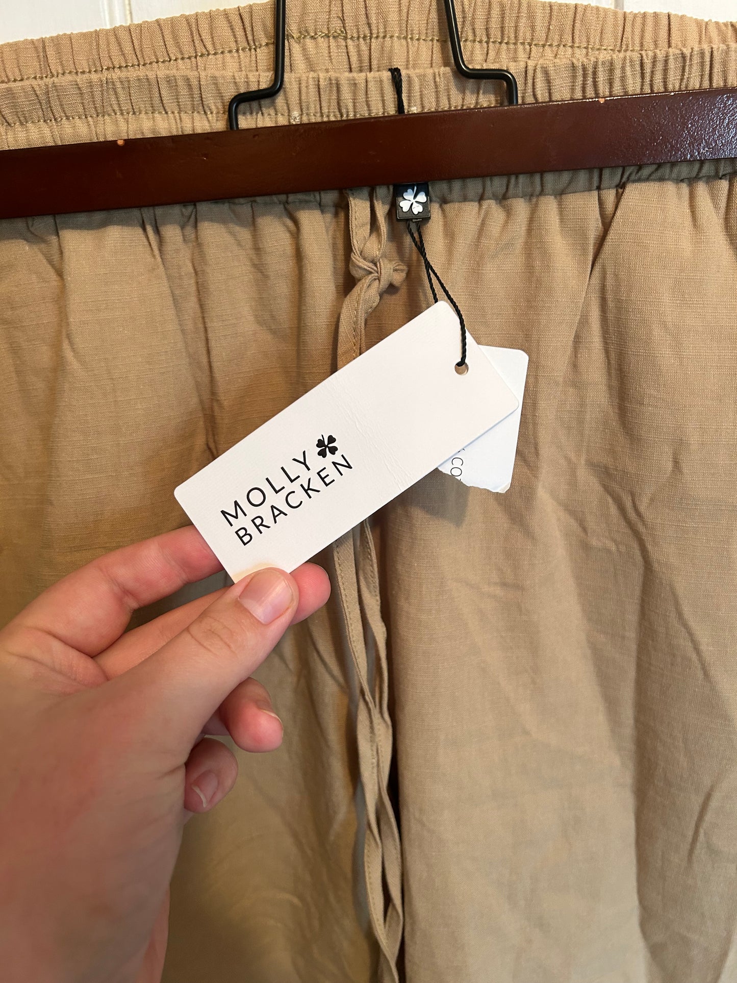 NEW Molly bracken medium tan woven linen like pant