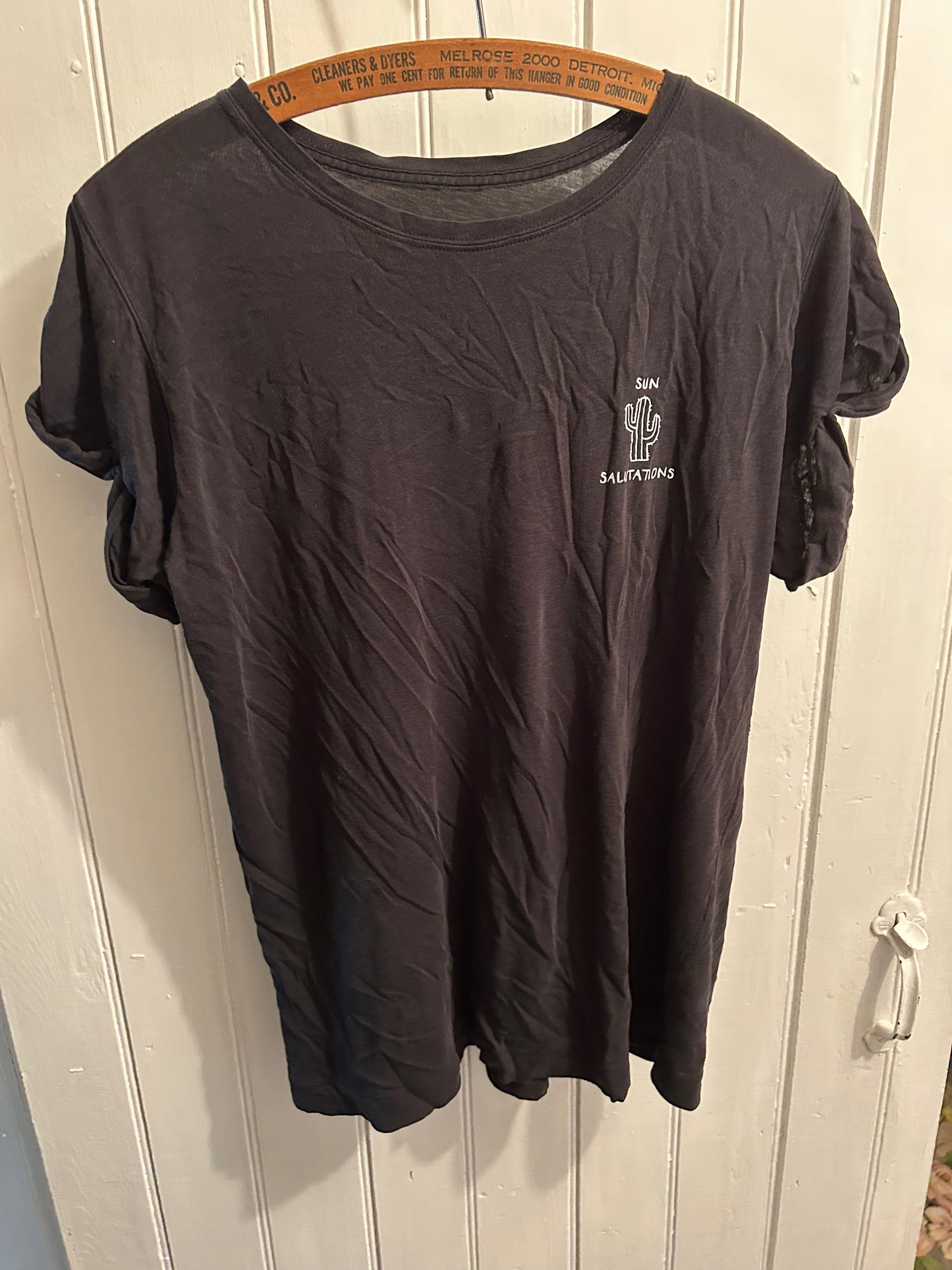Lululemon 8 black cactus T-shirt