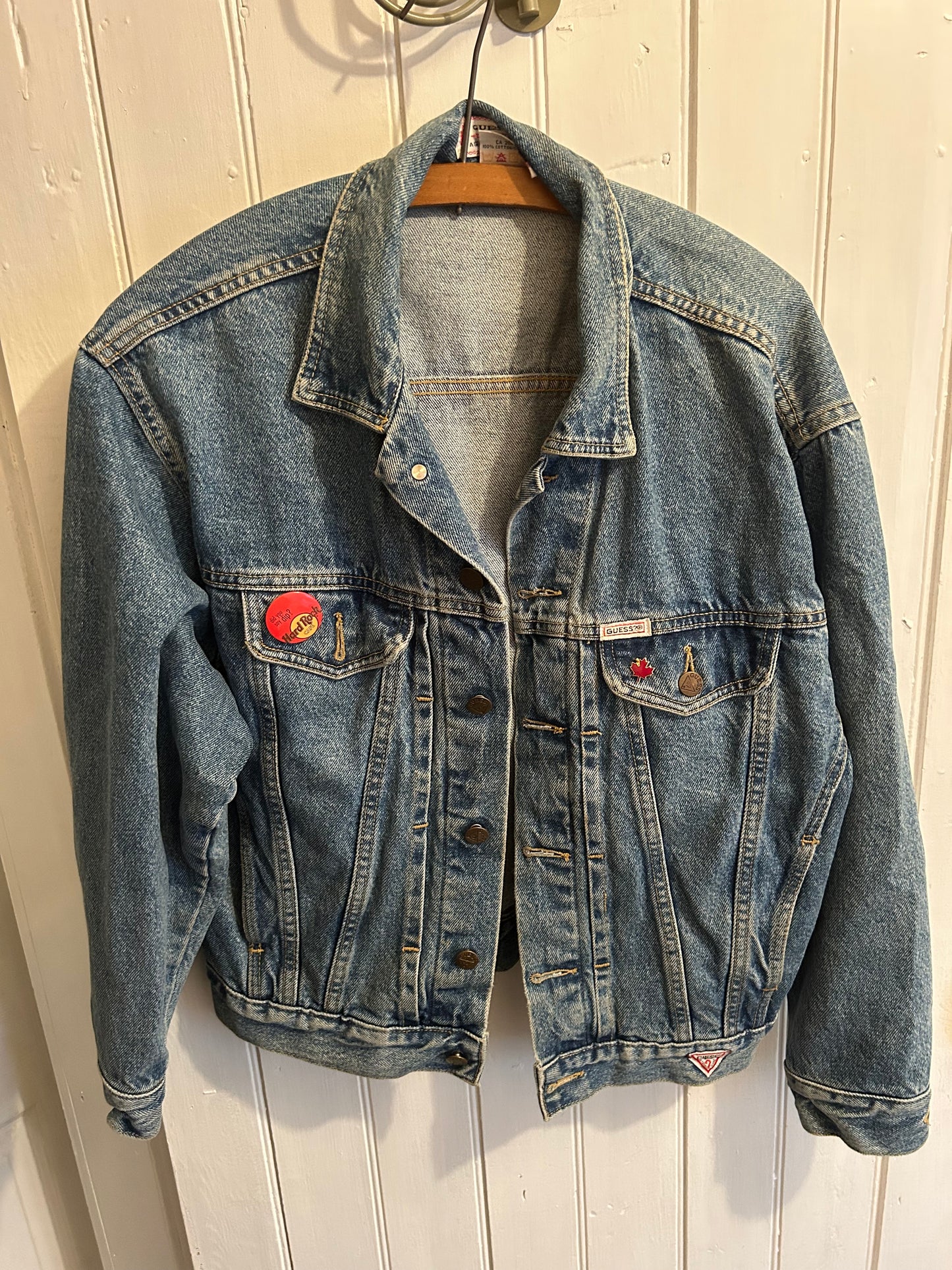 Vintage guess light wash denim jacket