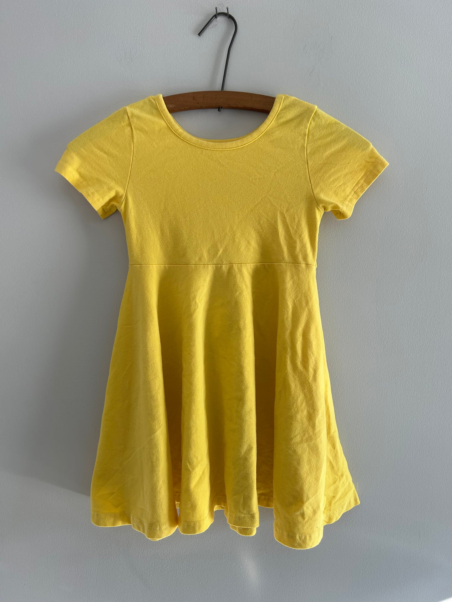 Girls 8 yellow twirl dress