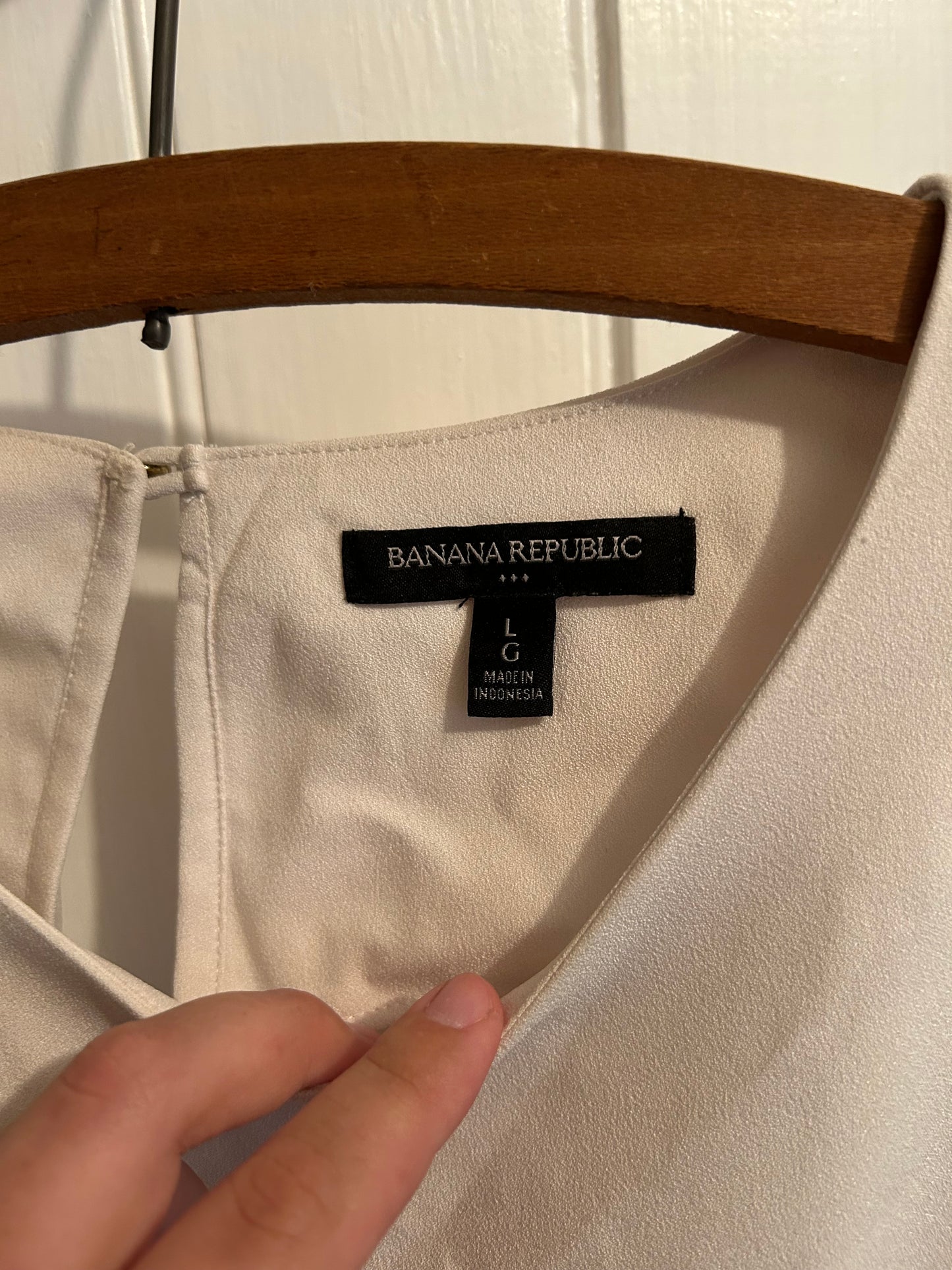 Banana Republic large white peplum top