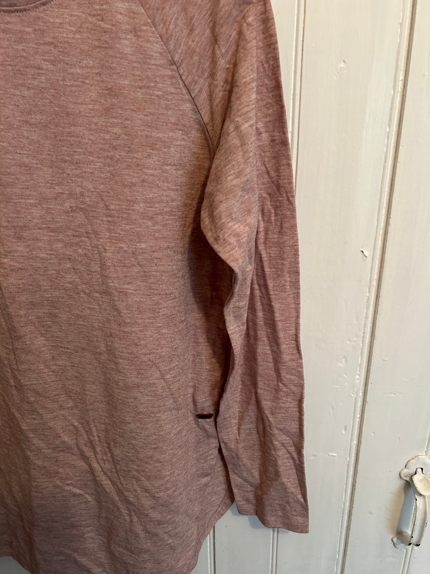 Roots small pink long sleeve round hem top