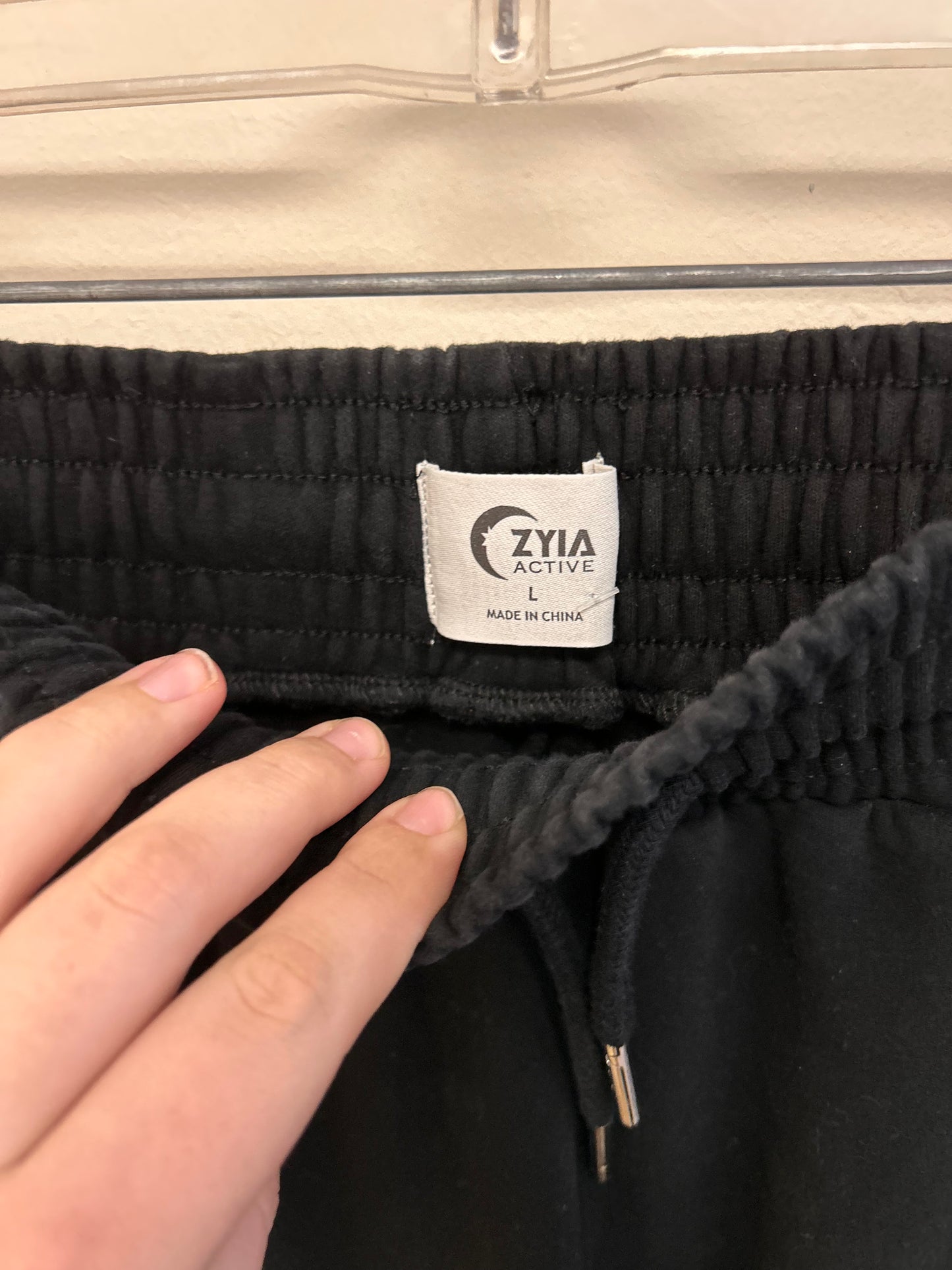 Zyia large black cropped wide leg pant