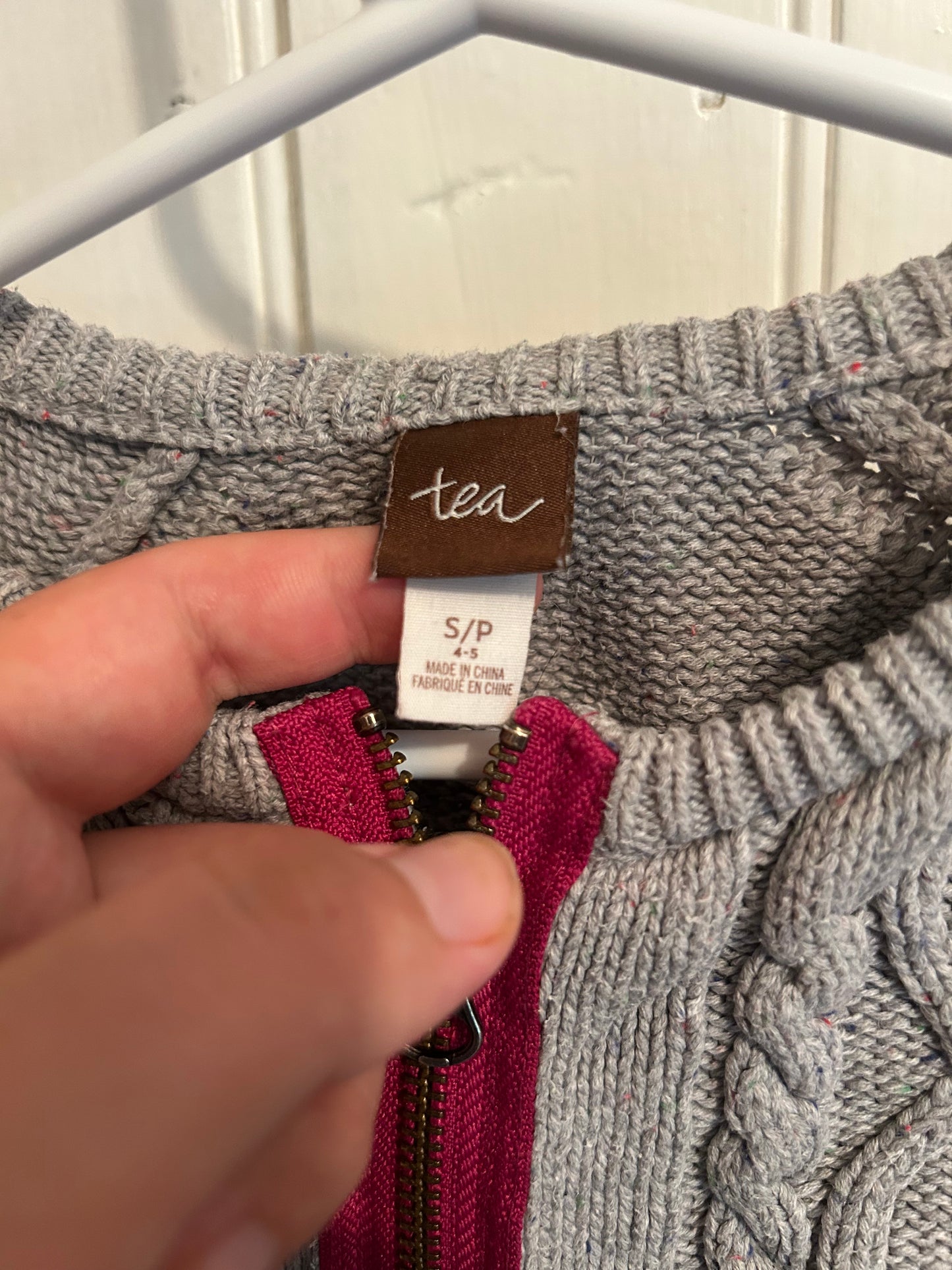 Tea collection 4/5 grey knit pink zip up sweater